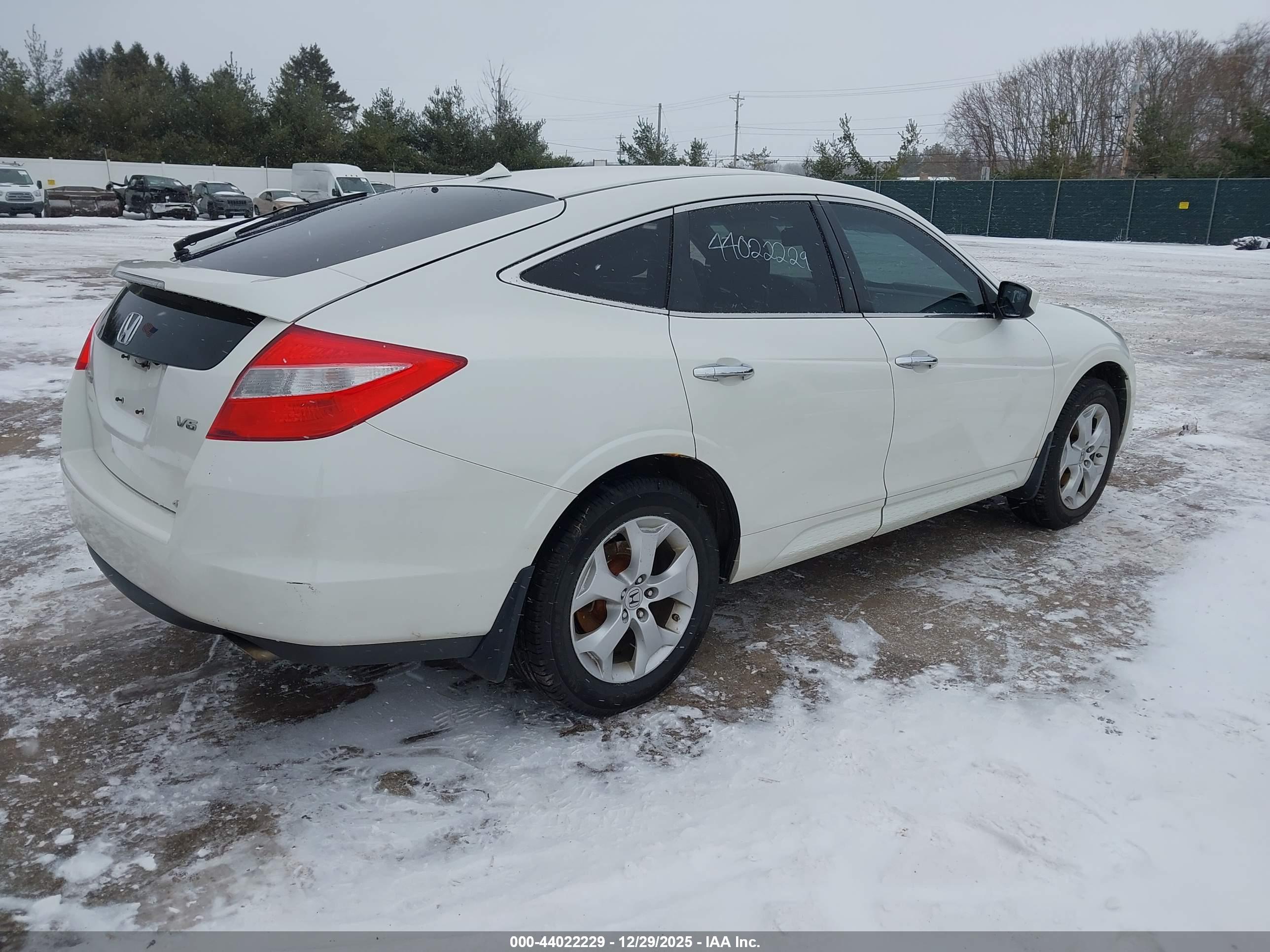 HONDA CROSSTOUR image 4
