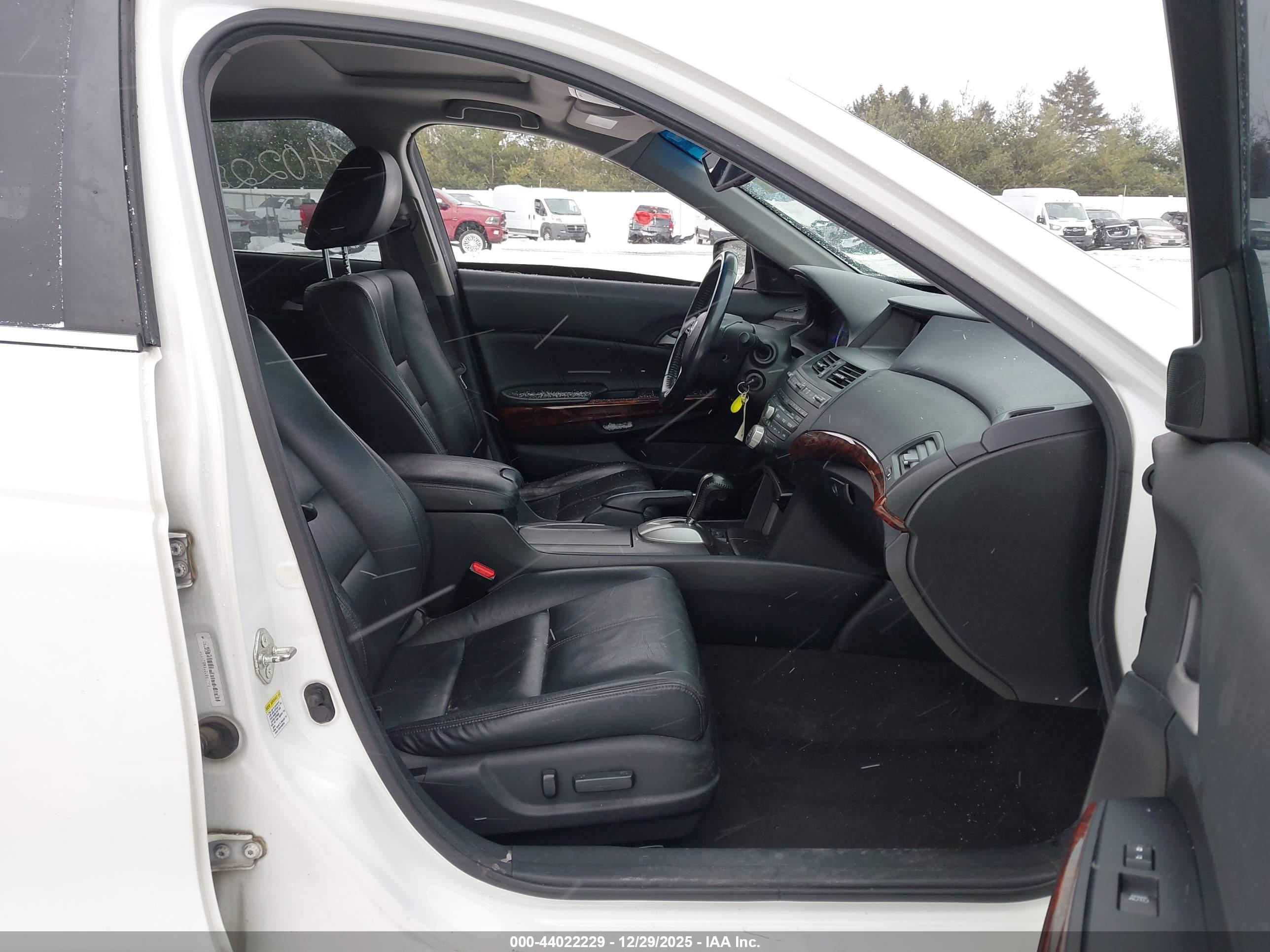 HONDA CROSSTOUR image 5