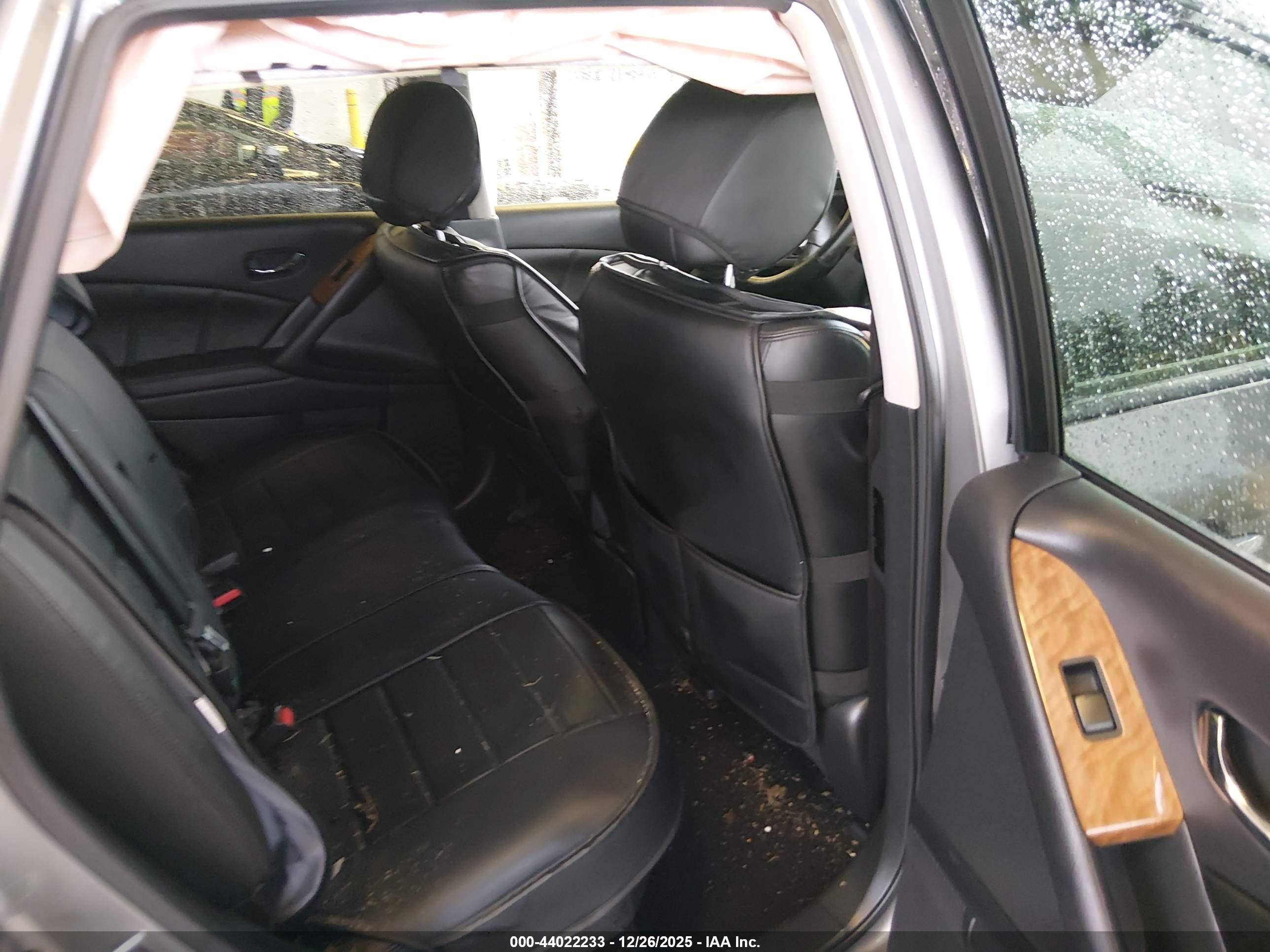 NISSAN MURANO image 8