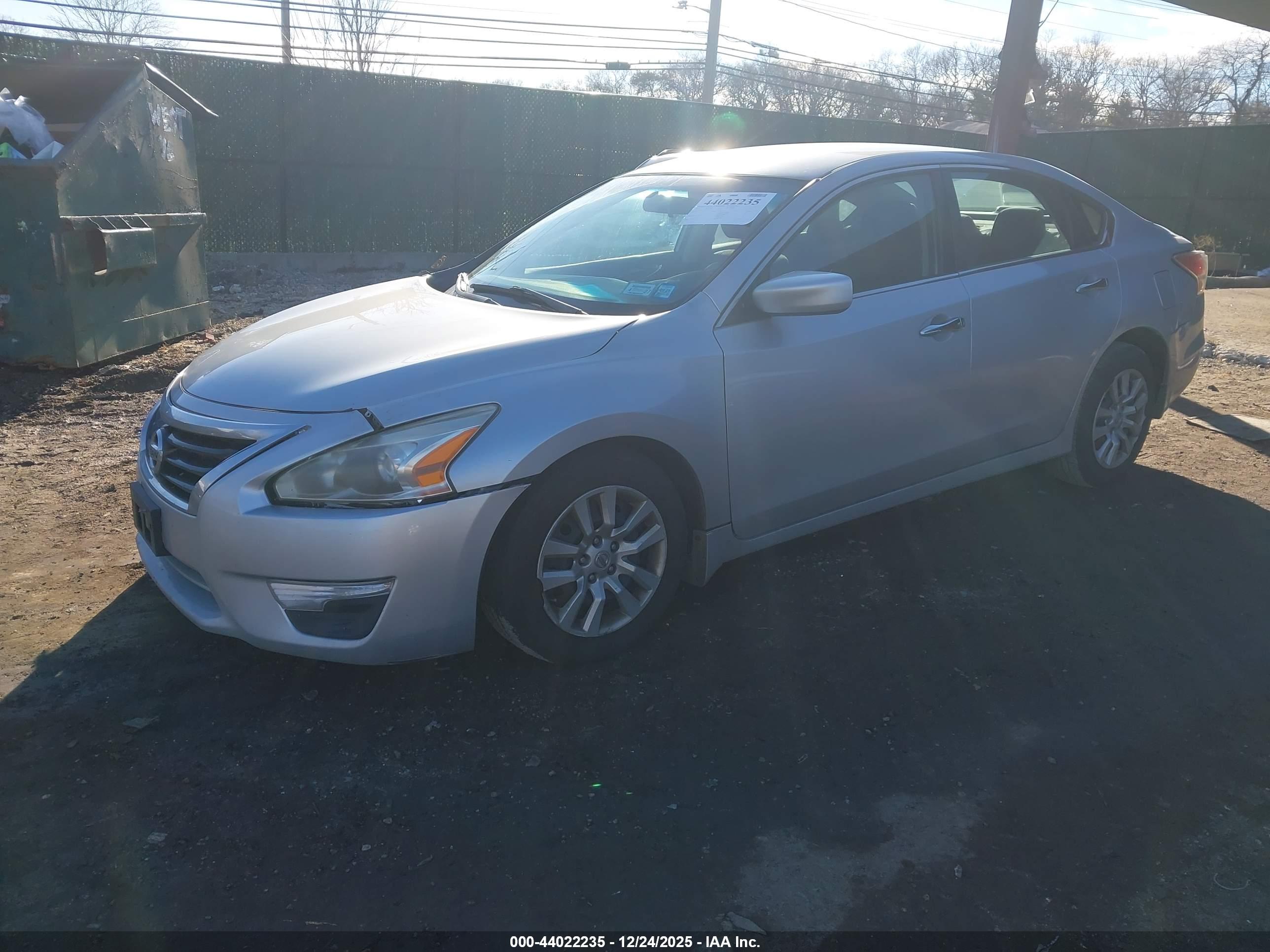 NISSAN ALTIMA image 2