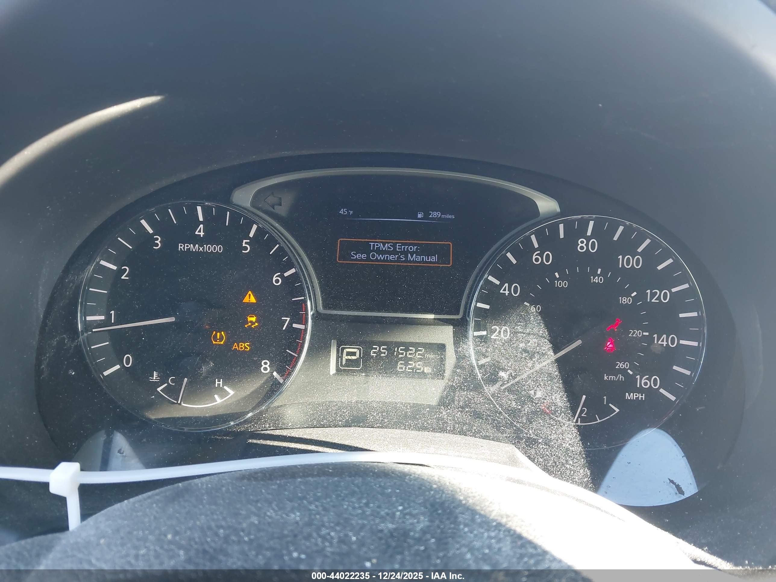 NISSAN ALTIMA image 7