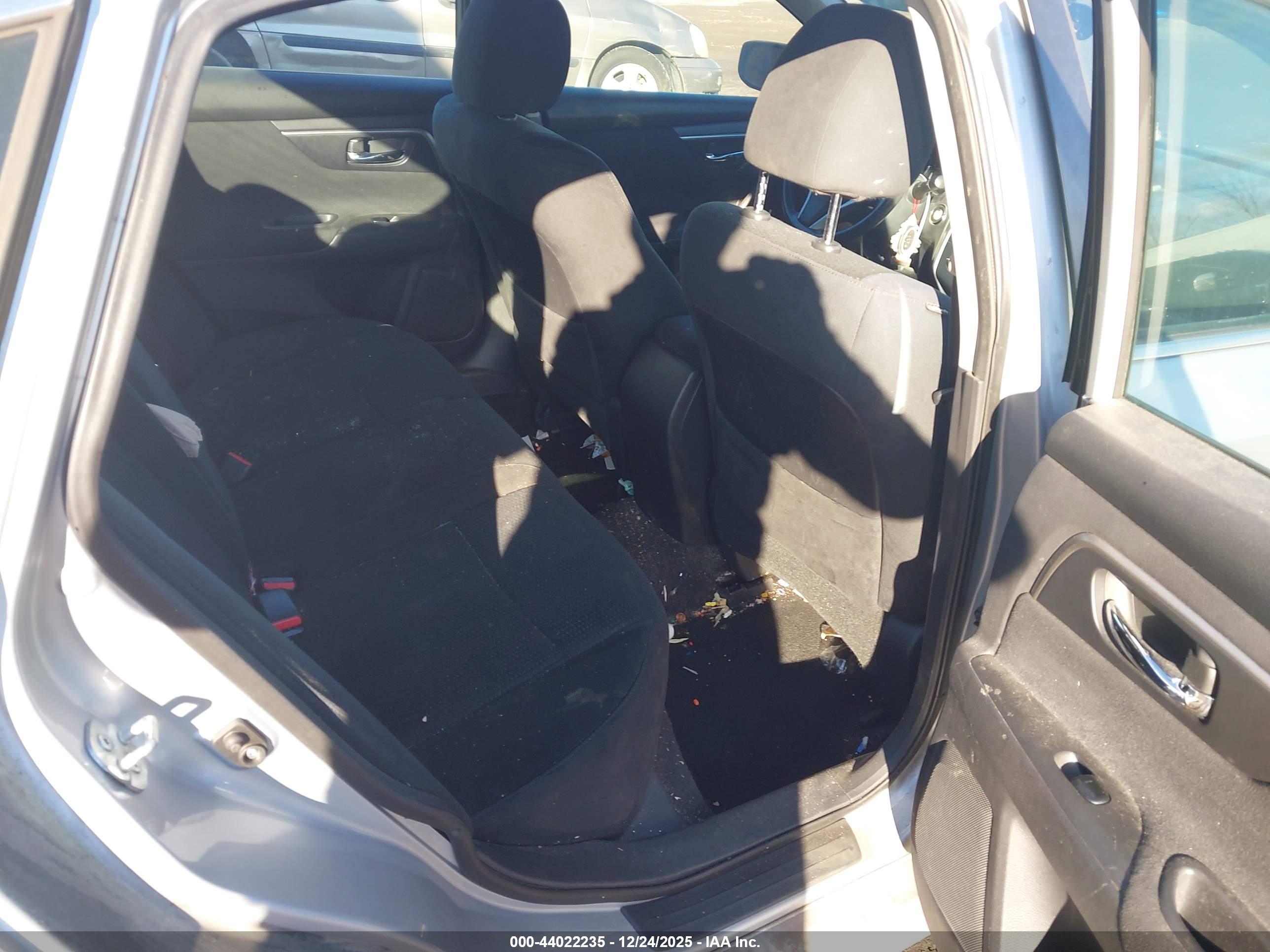 NISSAN ALTIMA image 8