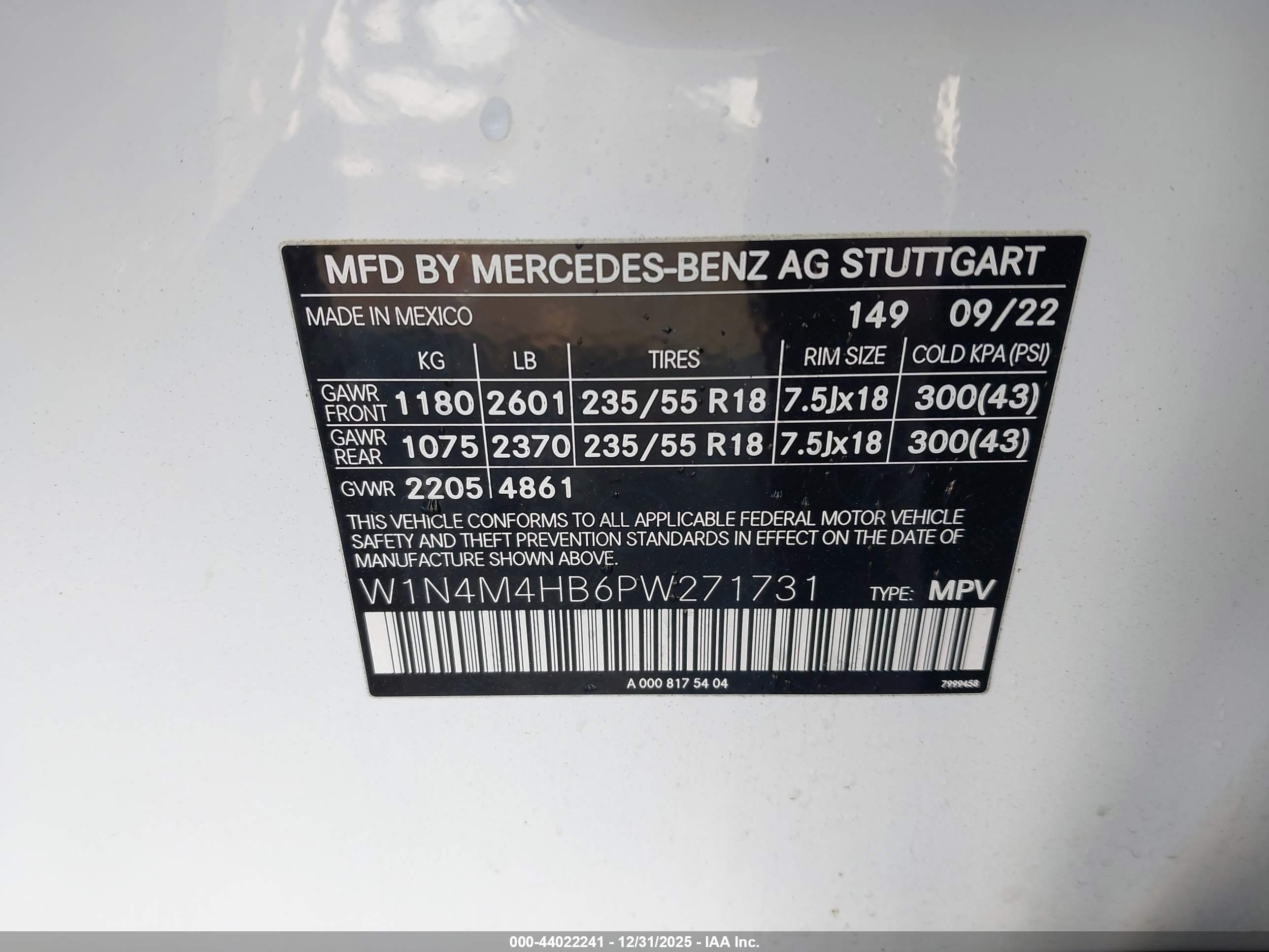 MERCEDES-BENZ GLB image 9