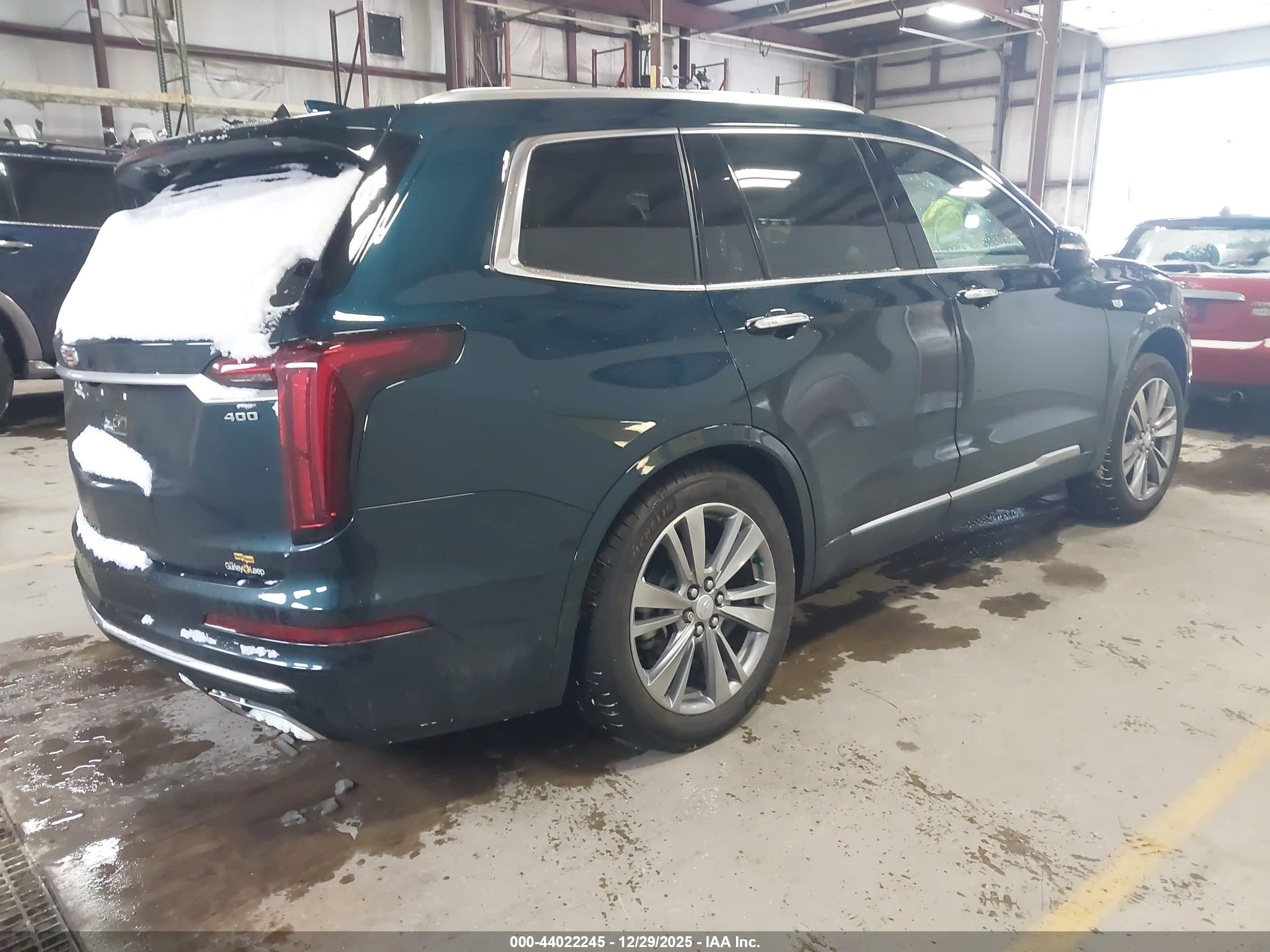 CADILLAC XT6 image 4