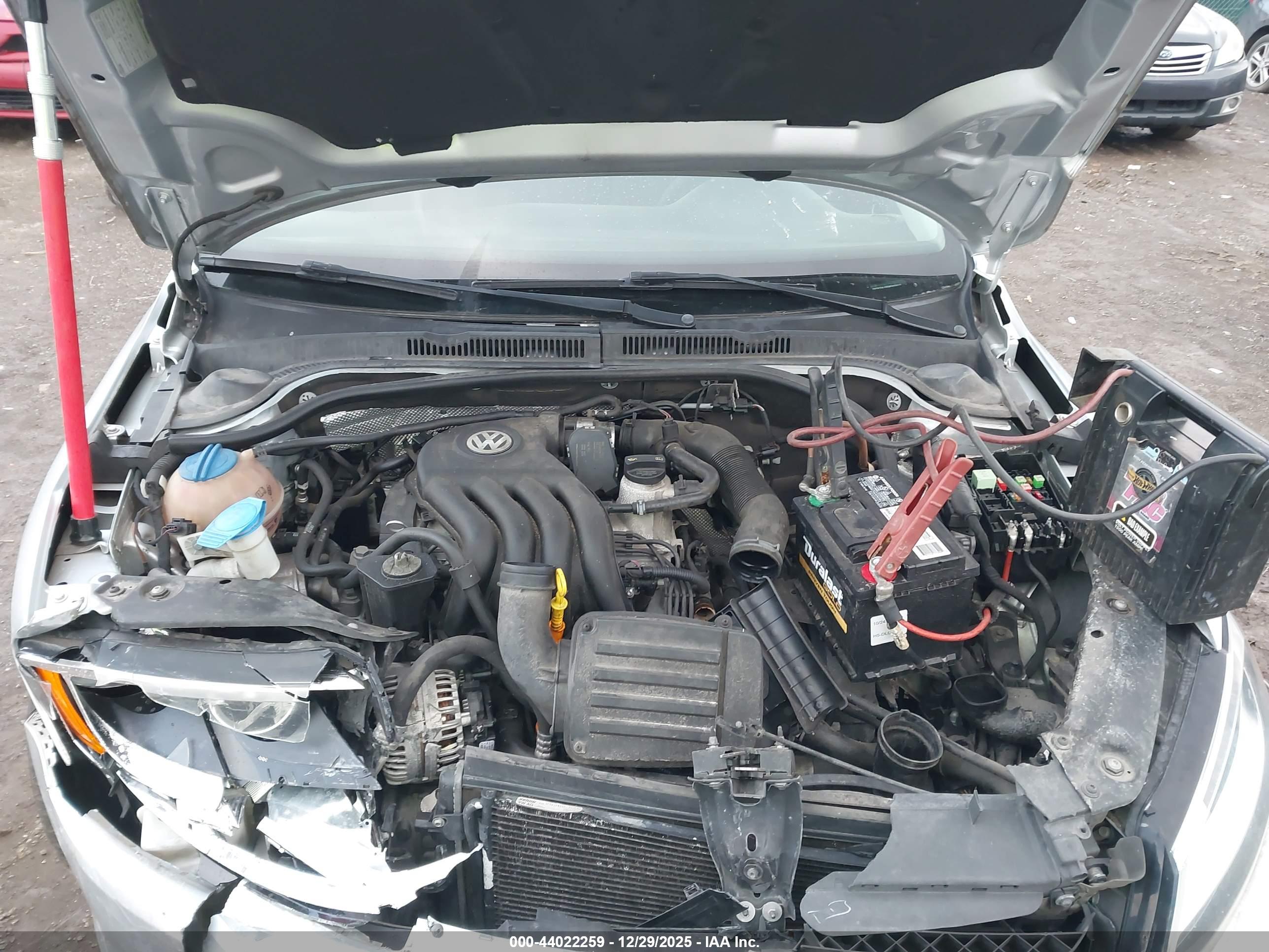 VOLKSWAGEN JETTA image 10