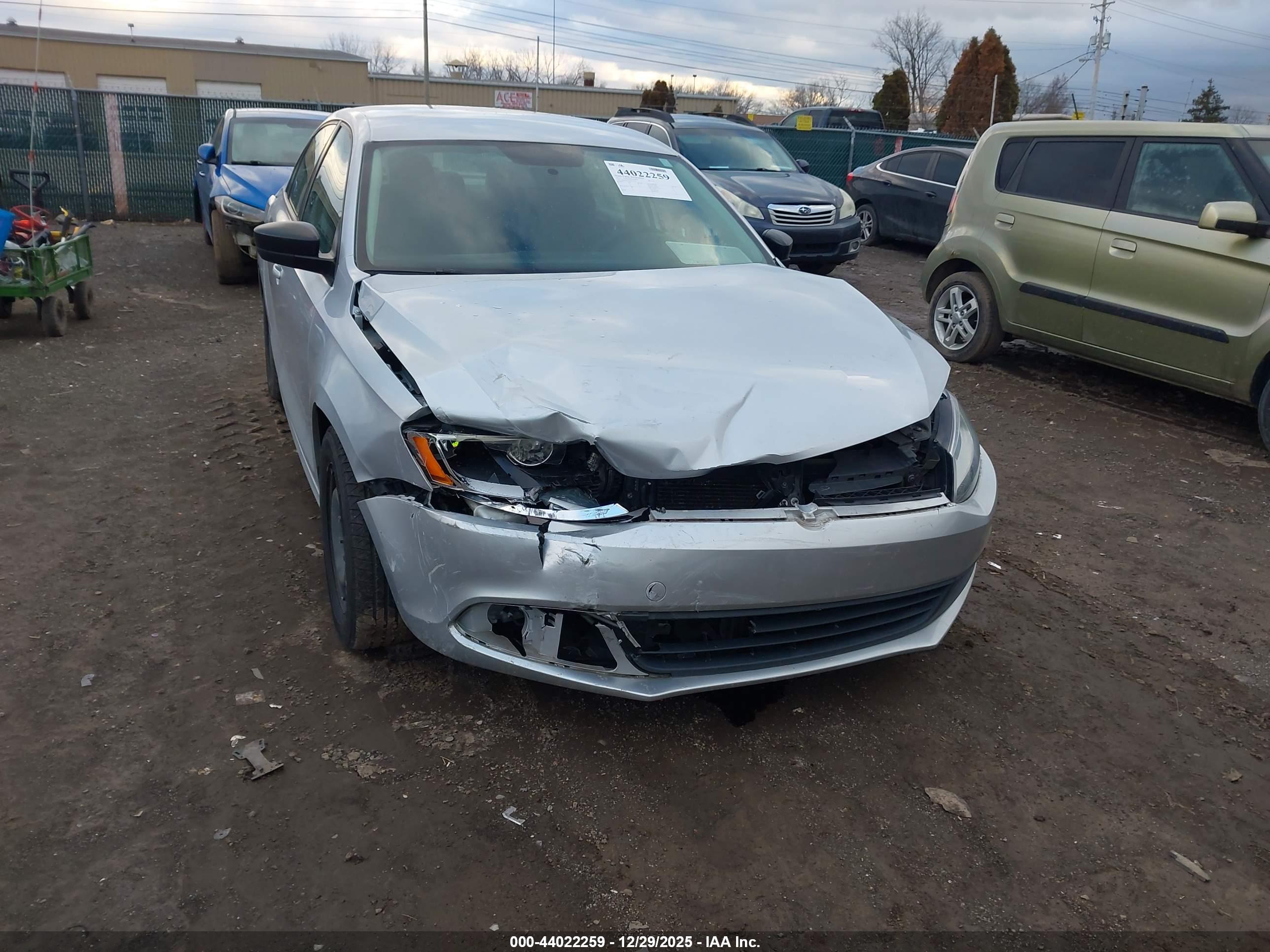 VOLKSWAGEN JETTA image 6