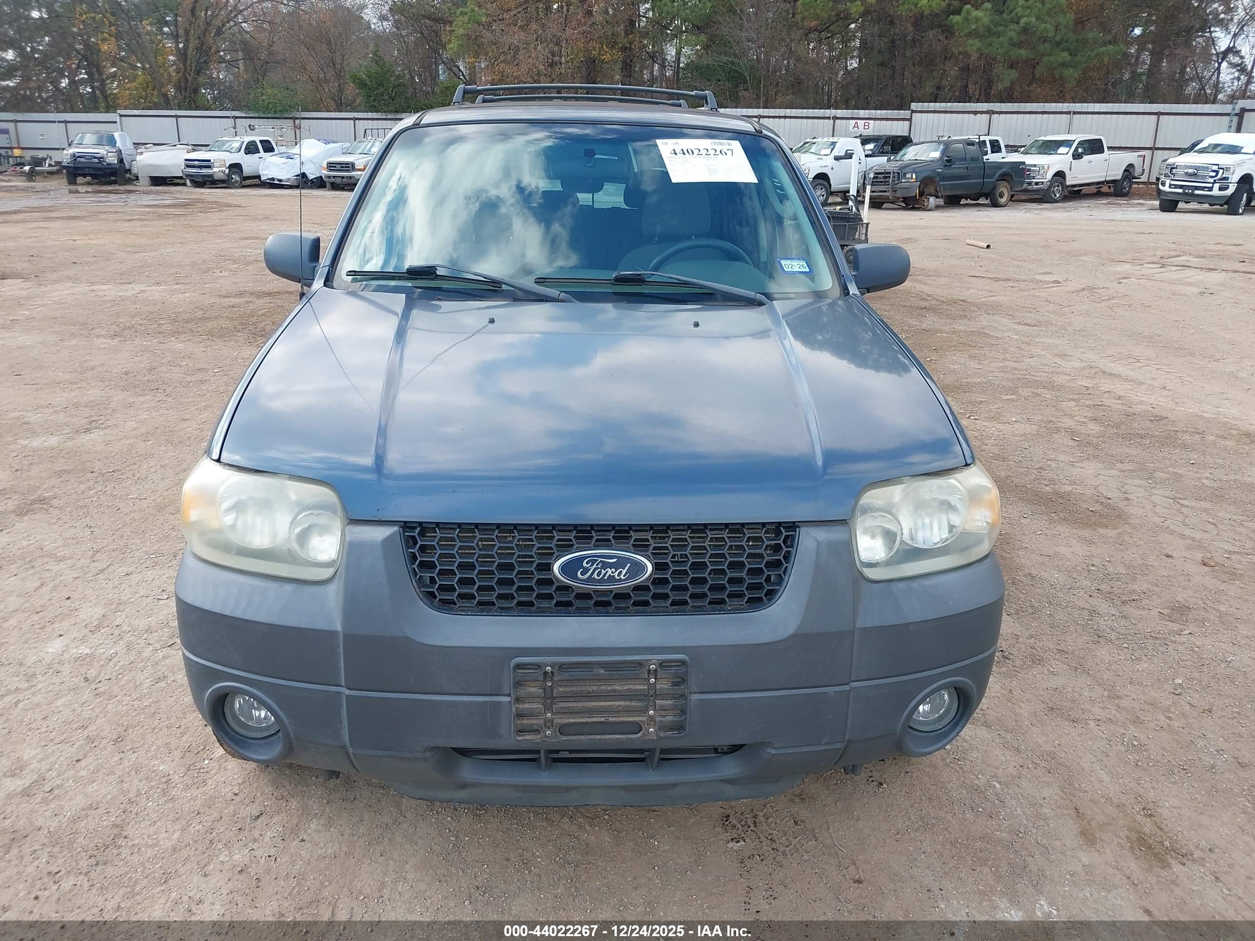 FORD ESCAPE image 6