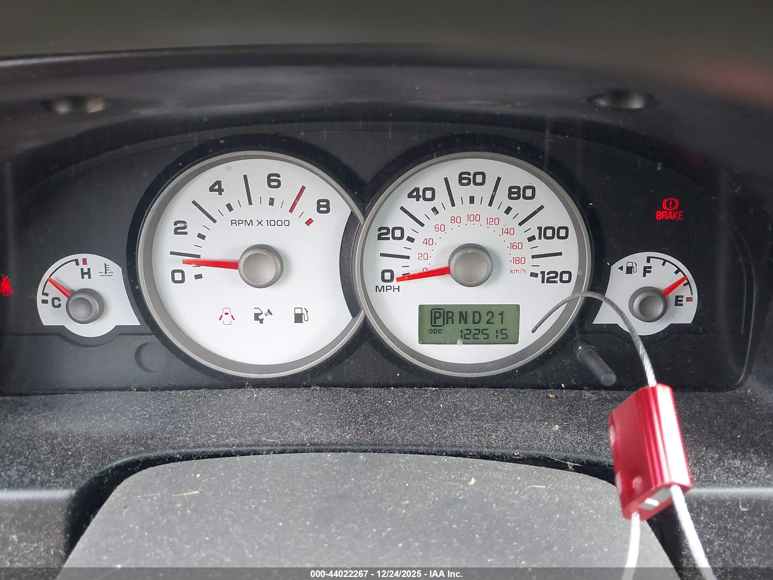FORD ESCAPE image 7