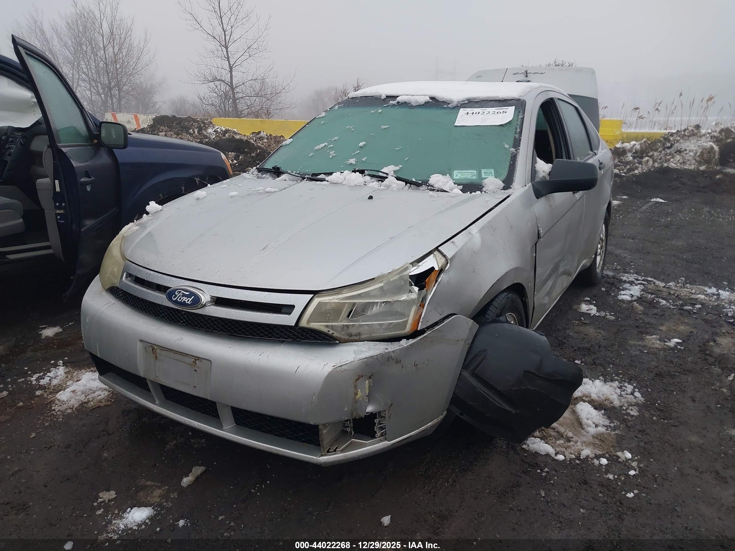 FORD FOCUS image 6