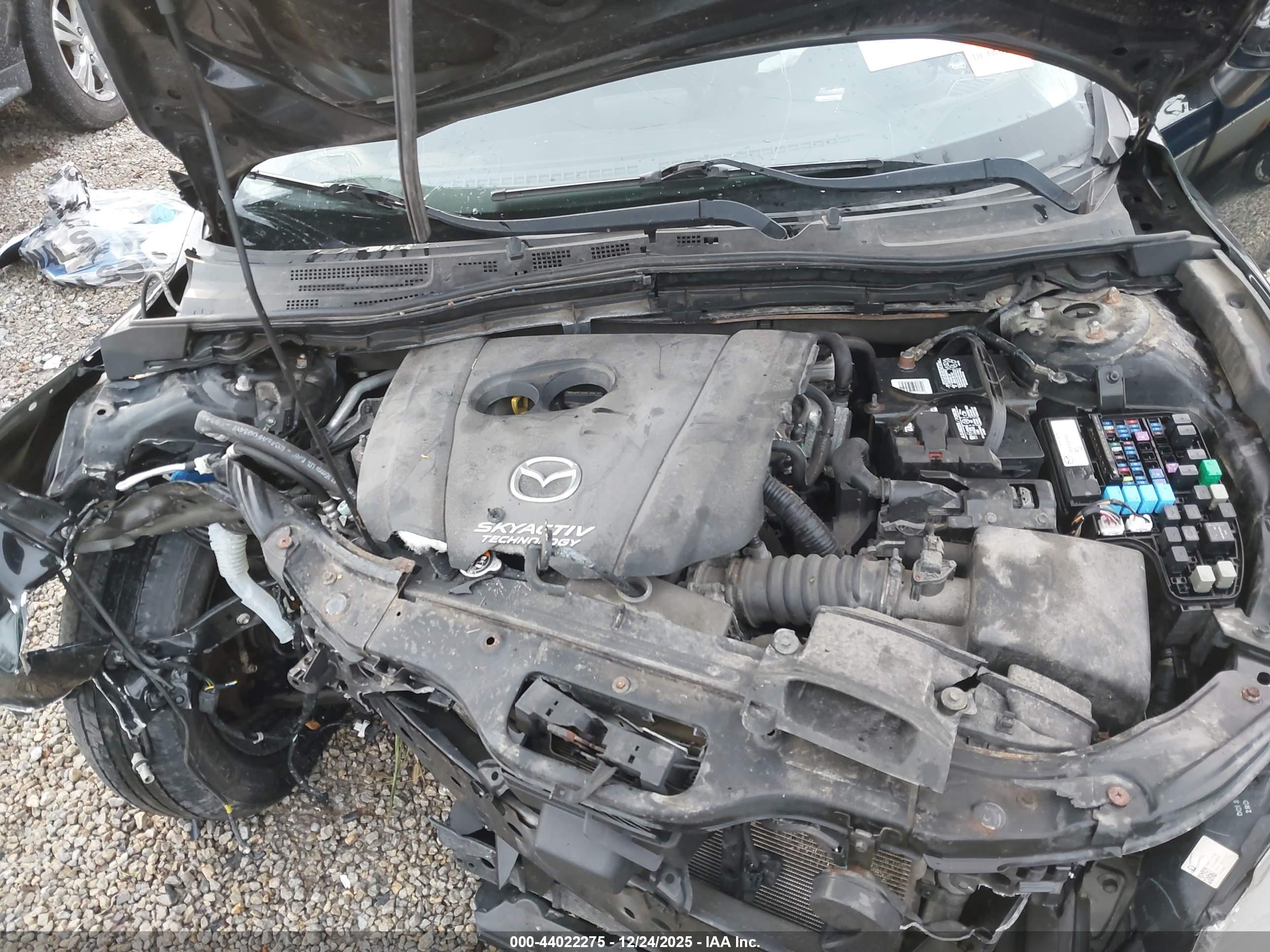 MAZDA MAZDA3 image 10