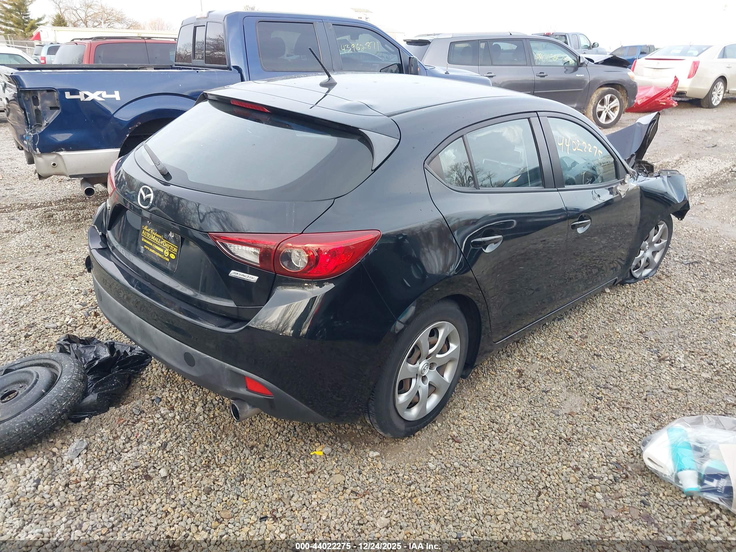 MAZDA MAZDA3 image 4
