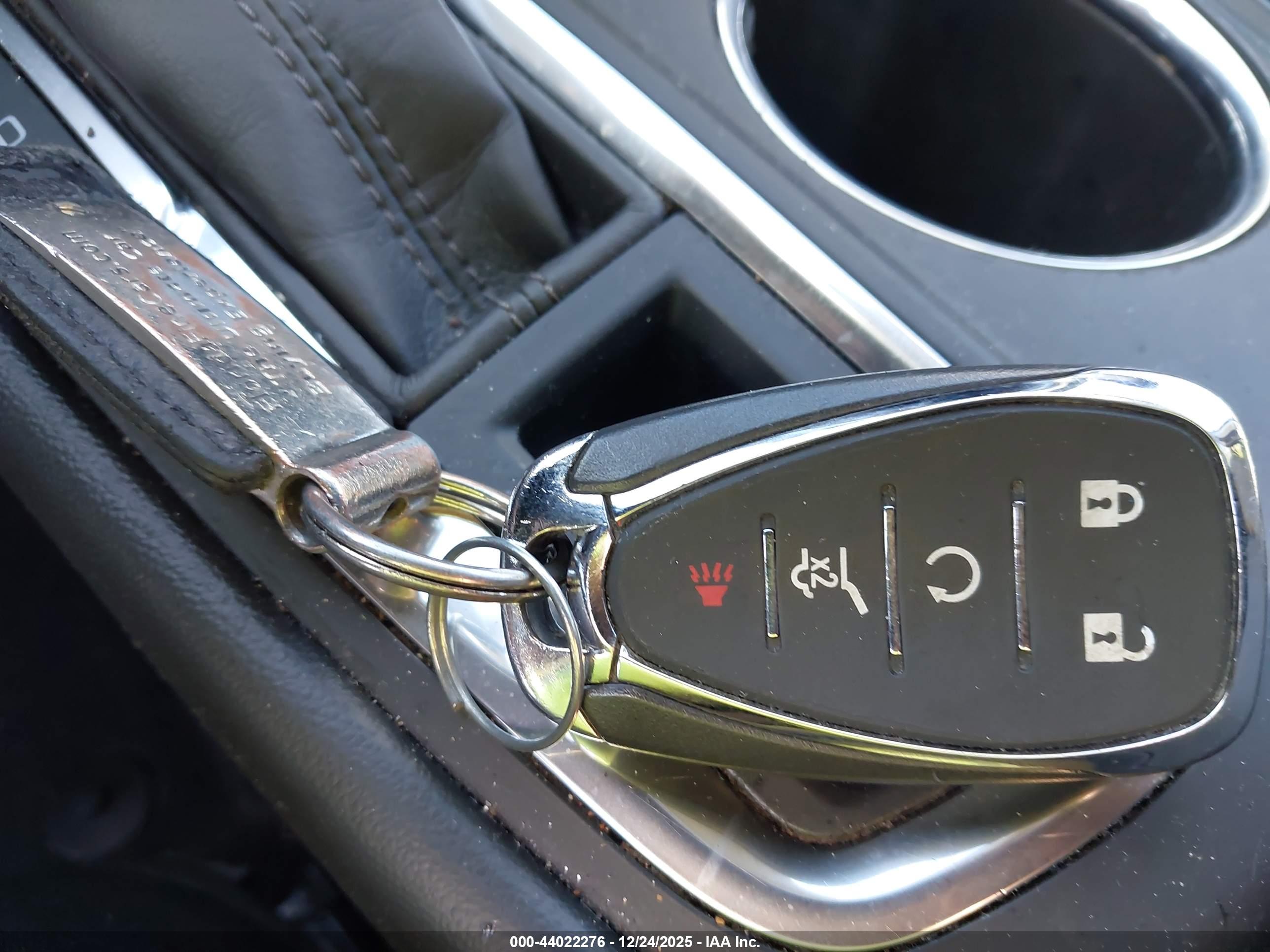 CHEVROLET EQUINOX image 11