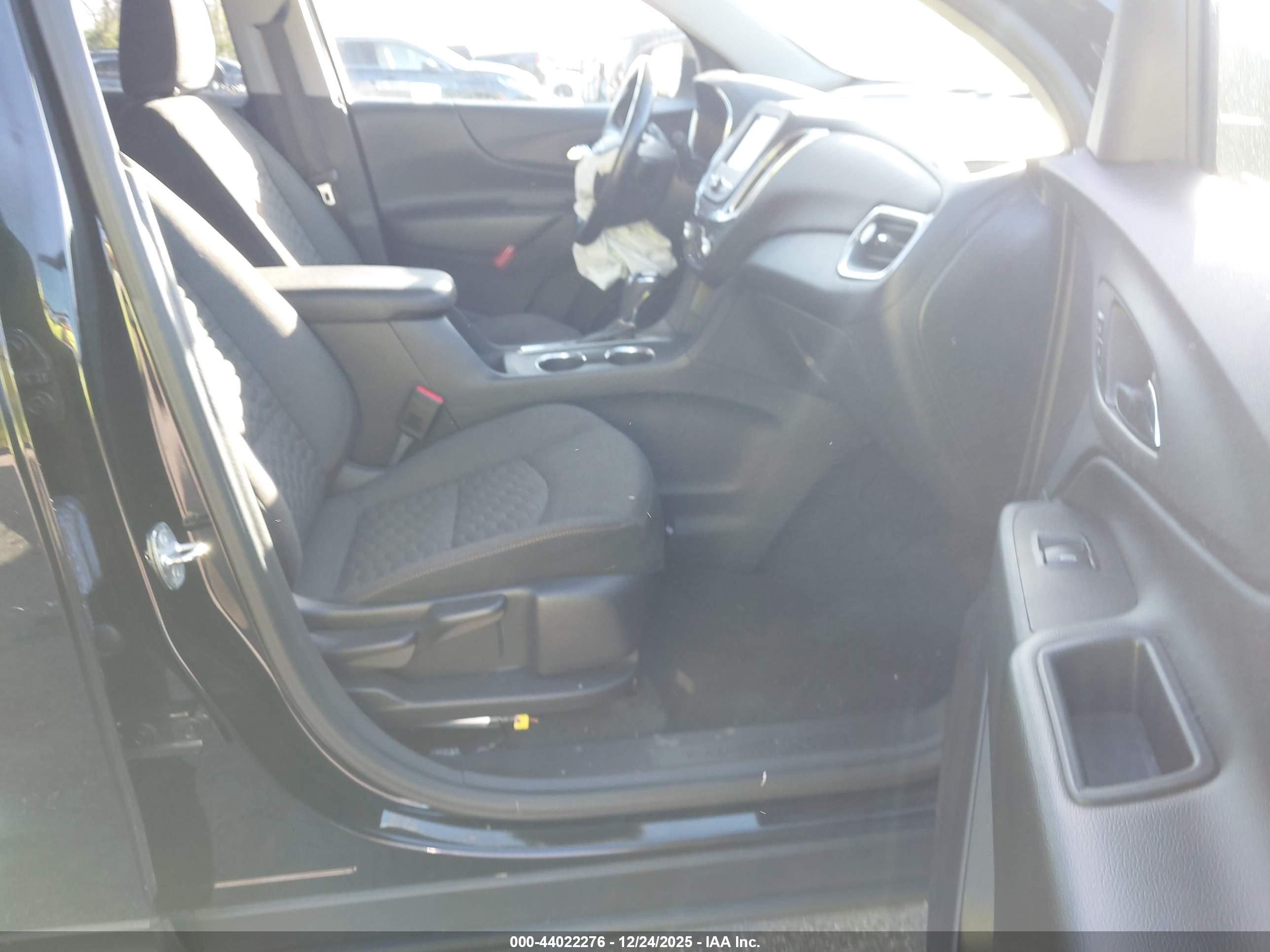 CHEVROLET EQUINOX image 5