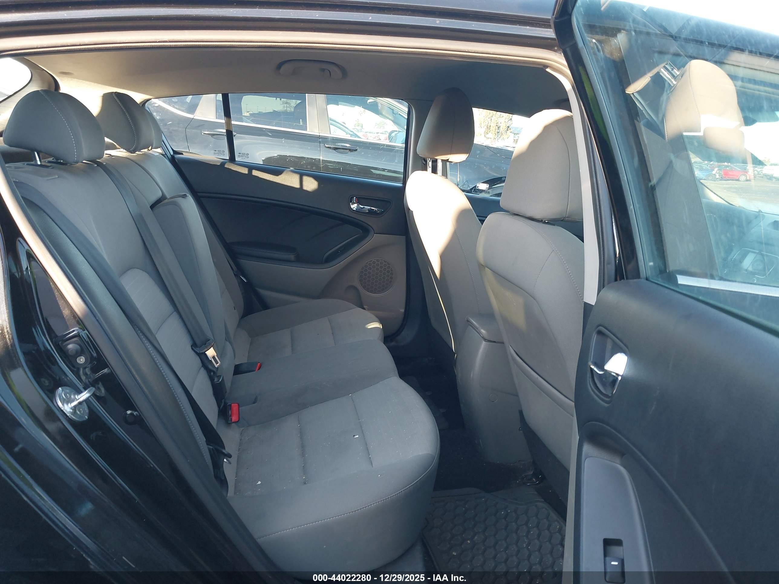 KIA FORTE image 8