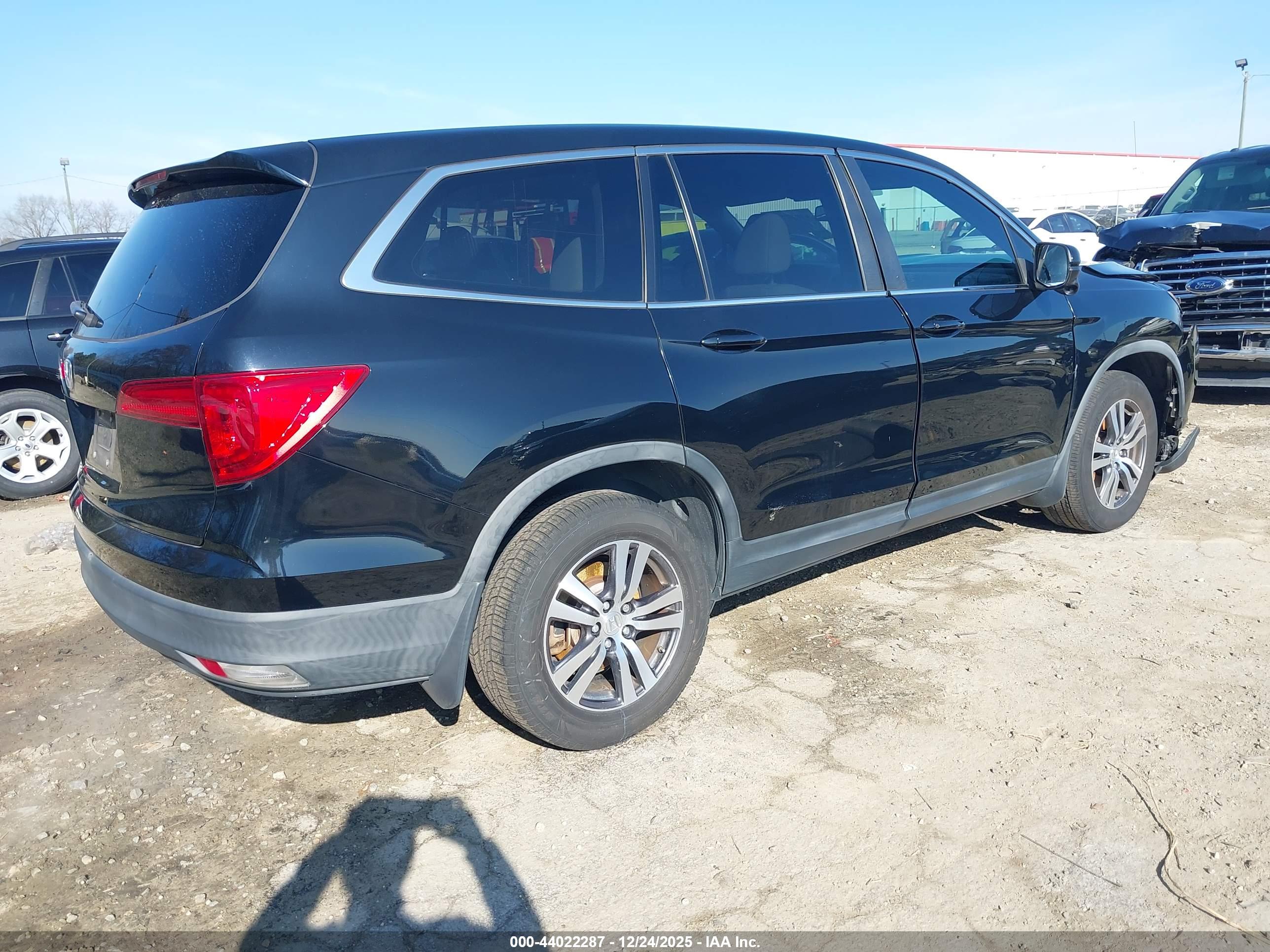 HONDA PILOT image 4