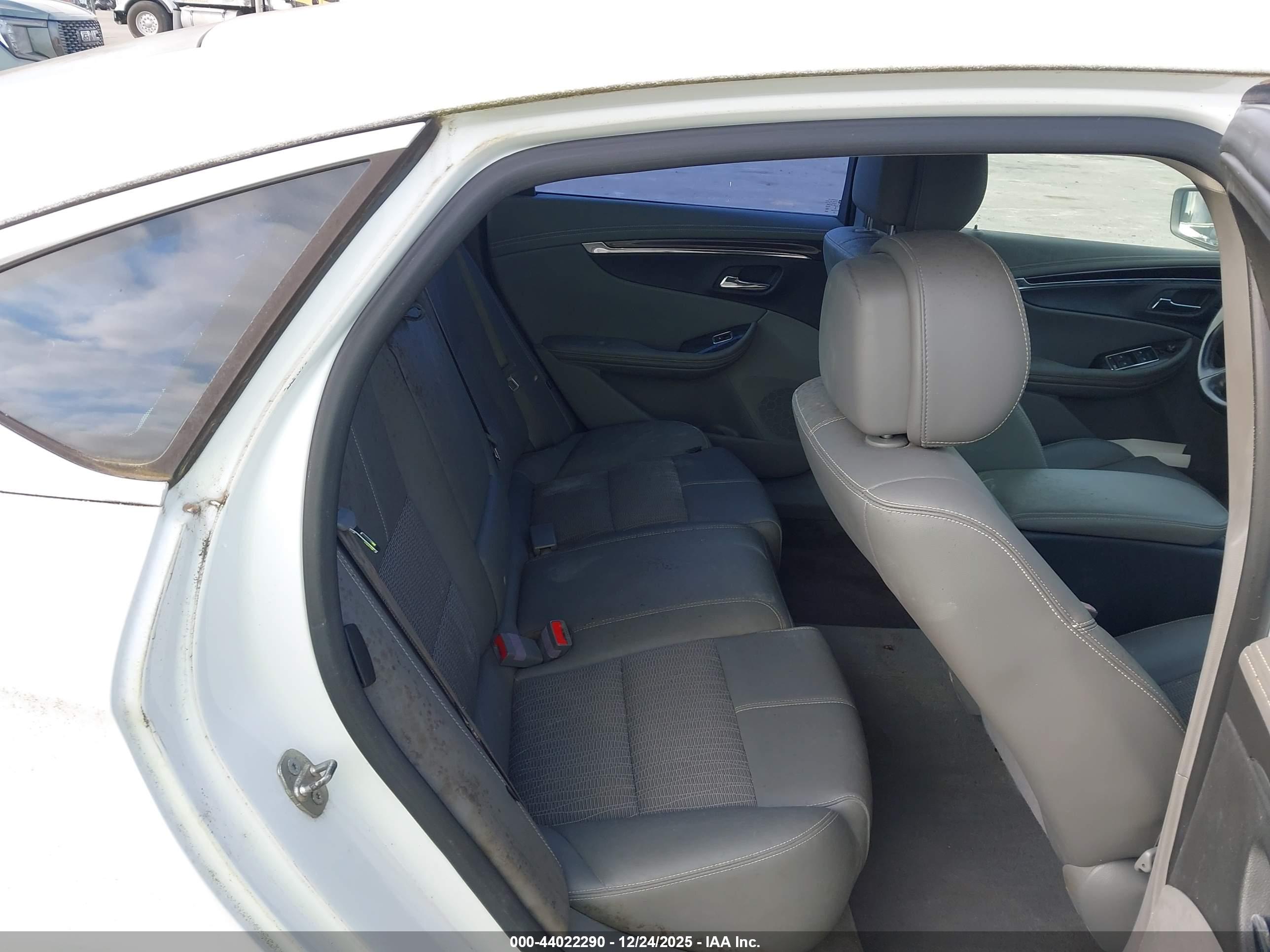 CHEVROLET IMPALA image 8