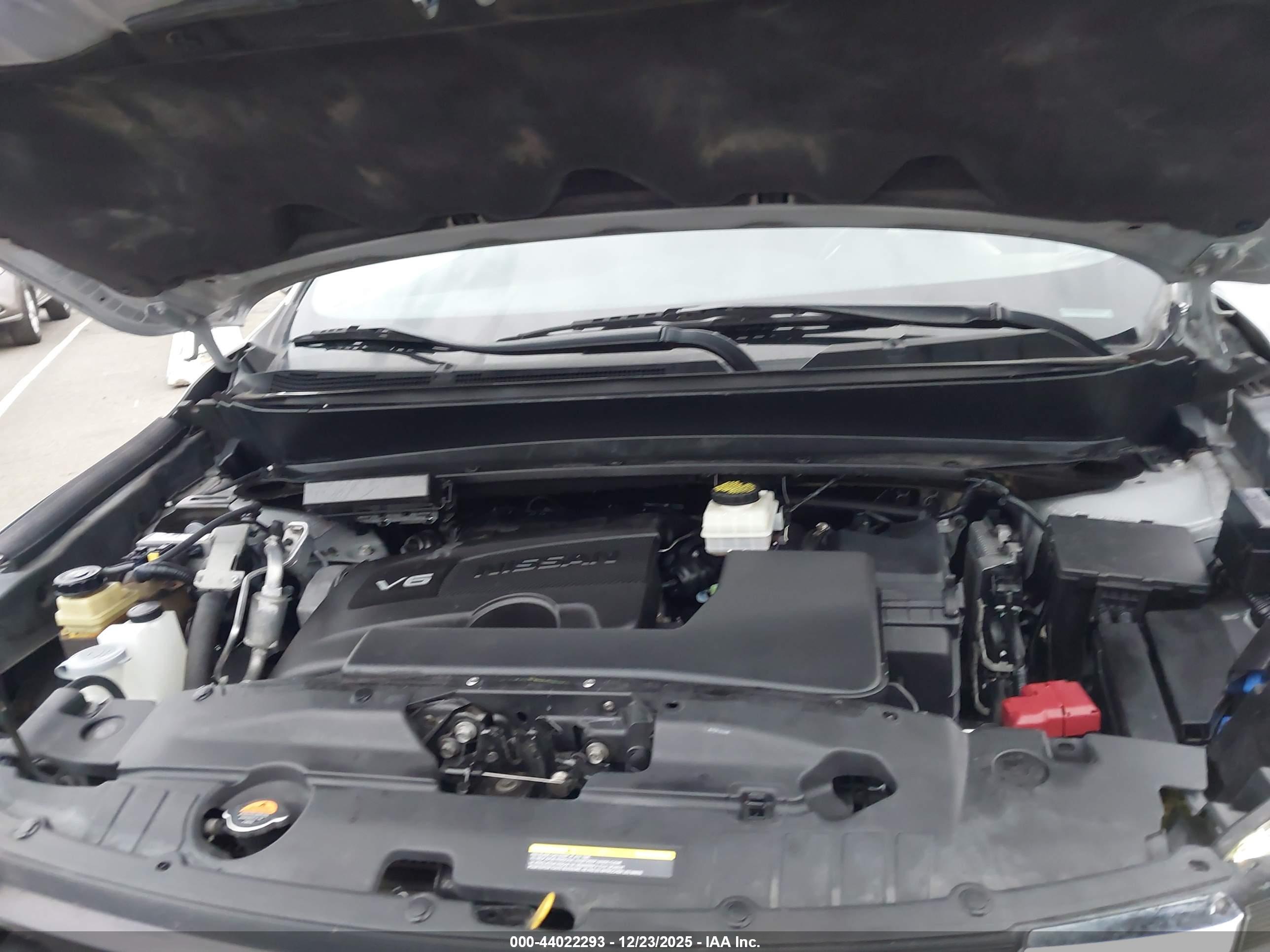 NISSAN PATHFINDER image 10