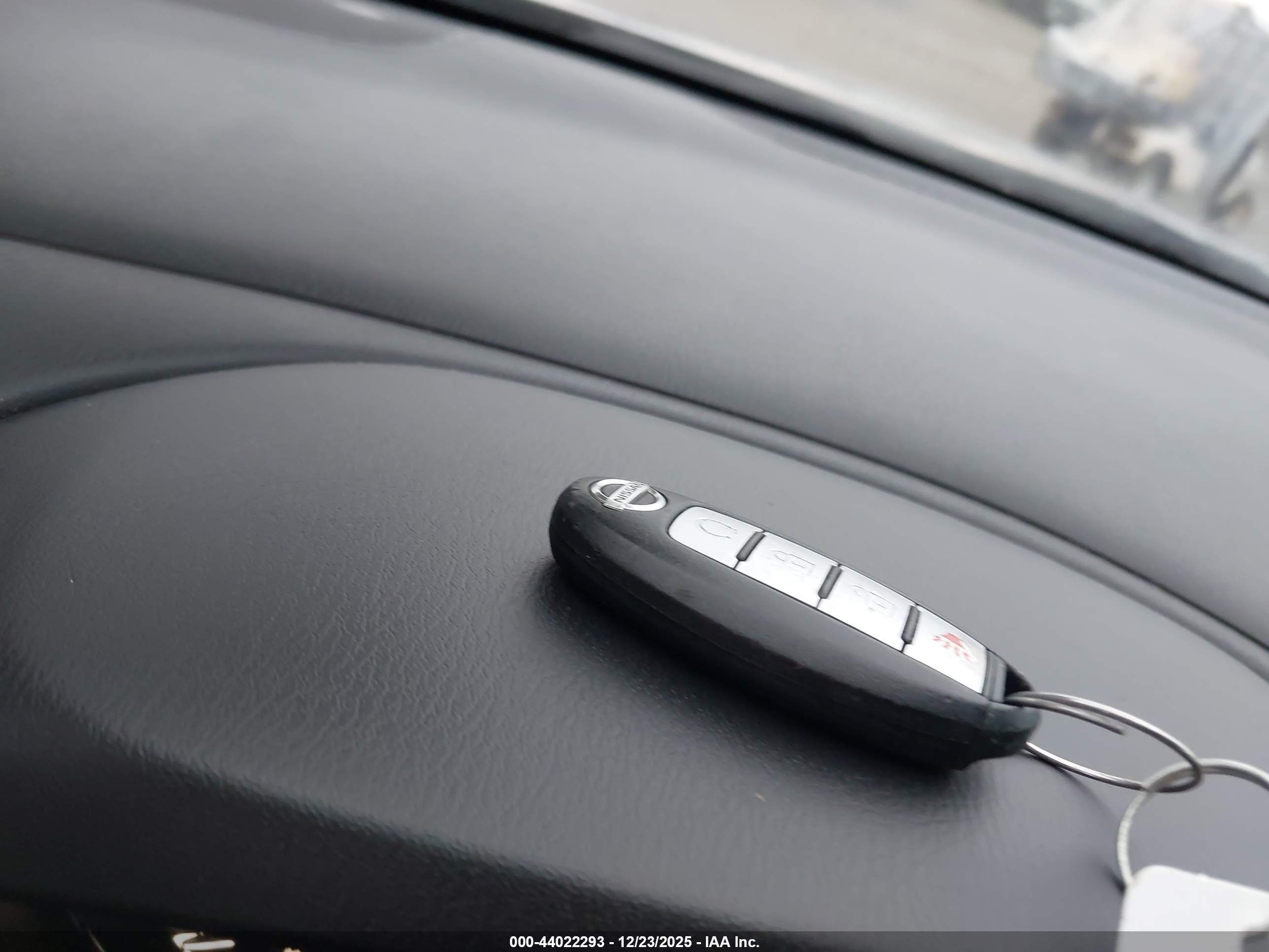 NISSAN PATHFINDER image 11