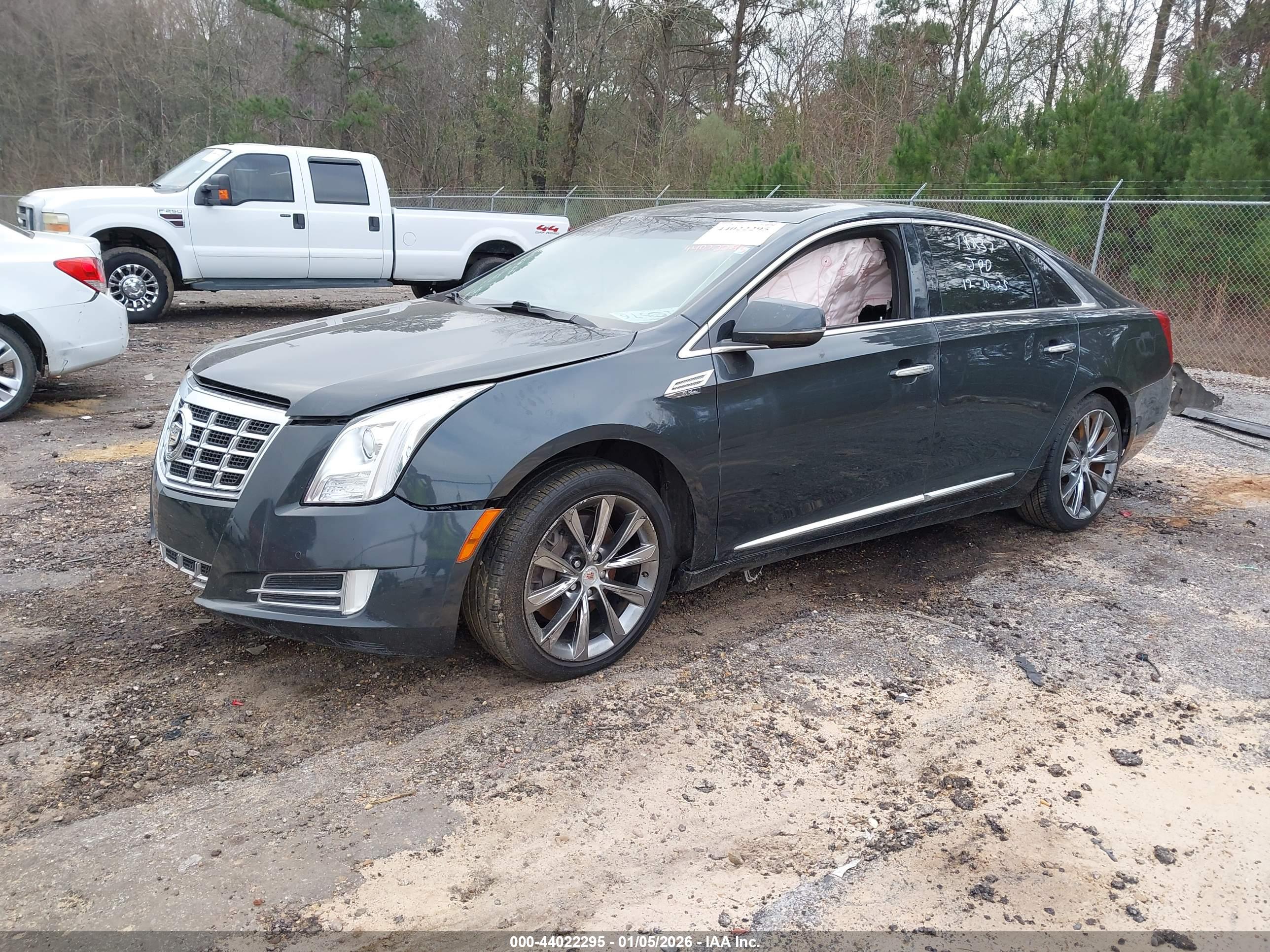 CADILLAC XTS image 2