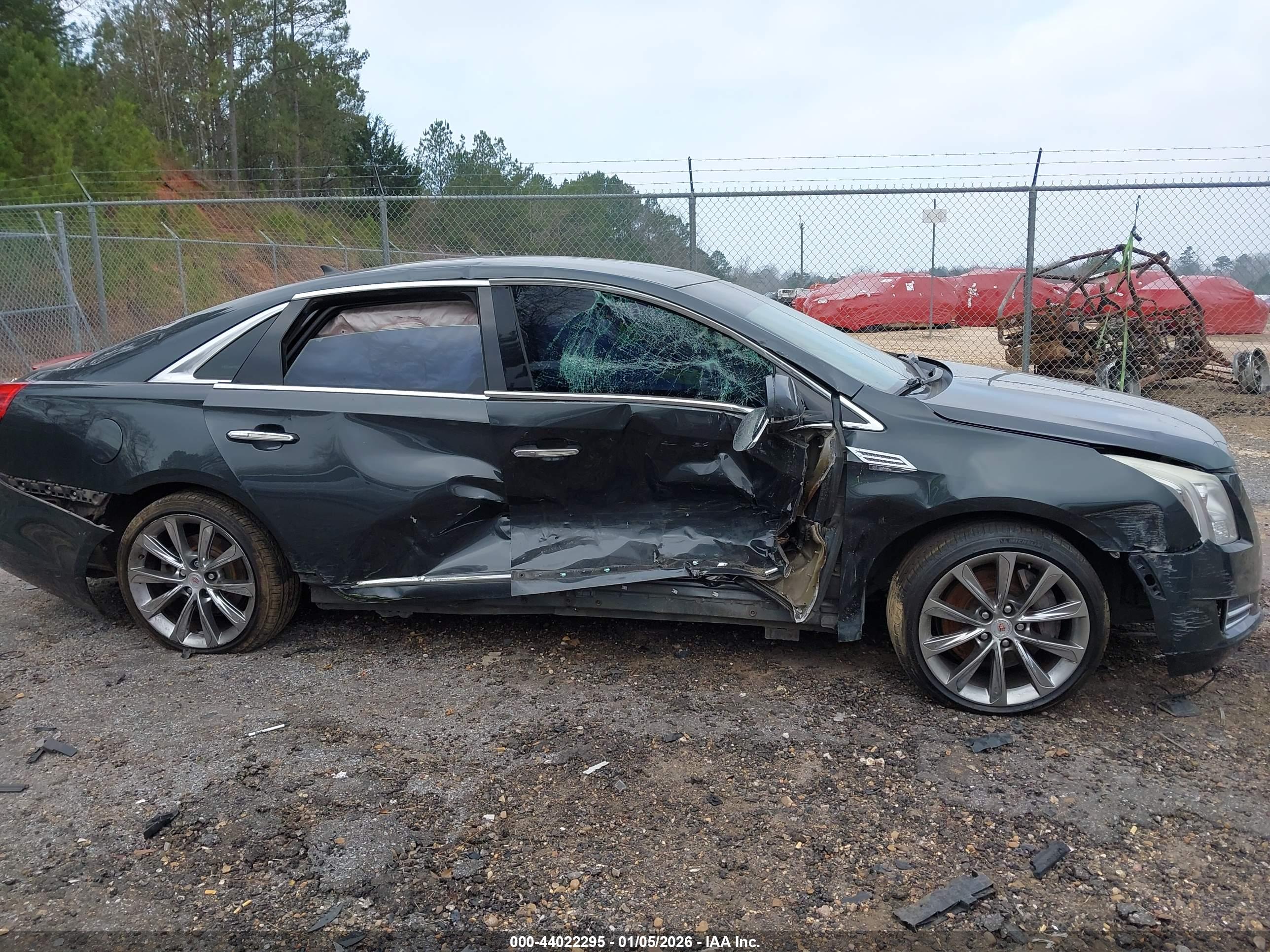CADILLAC XTS image 6