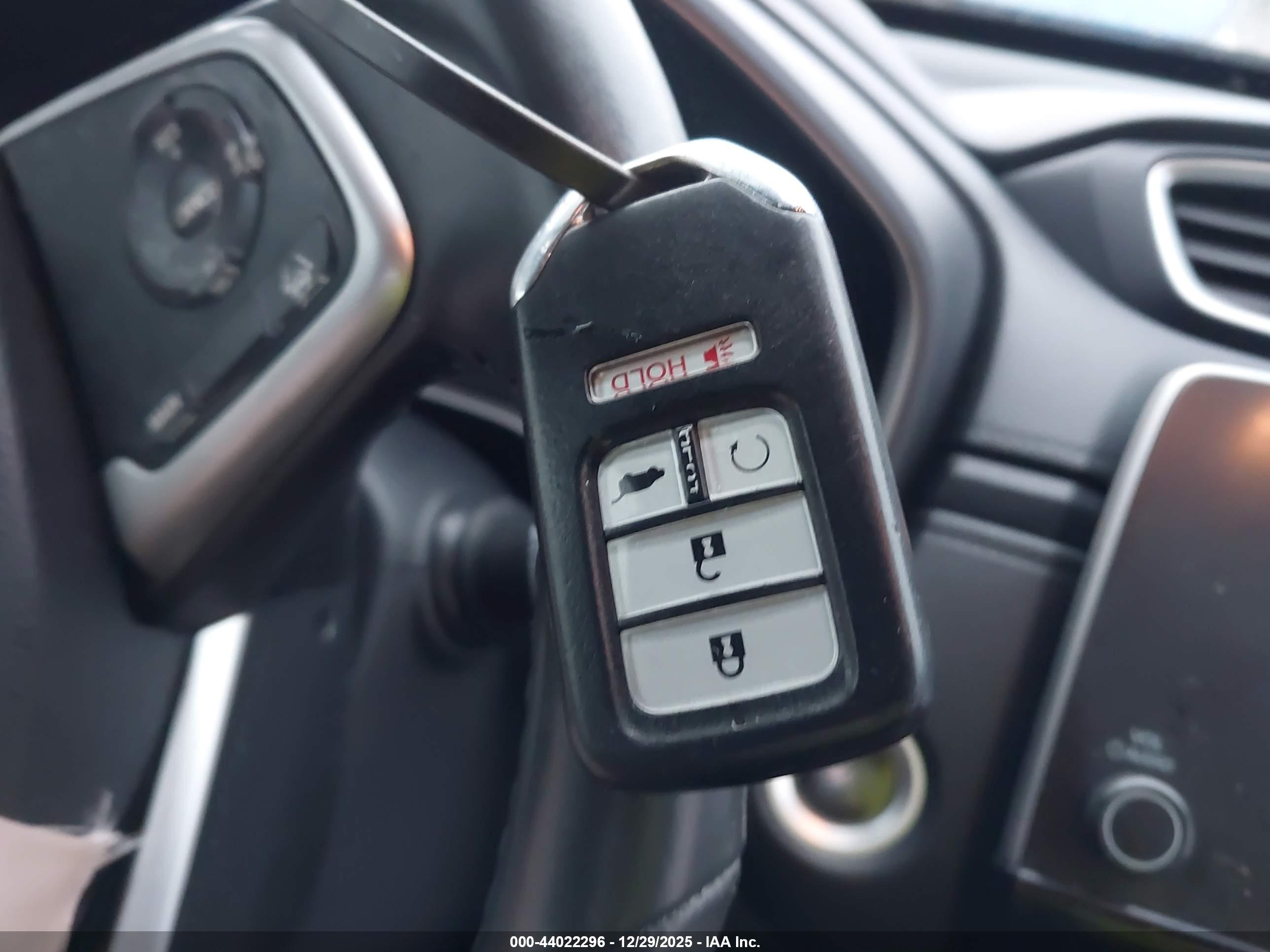 HONDA CR-V image 11