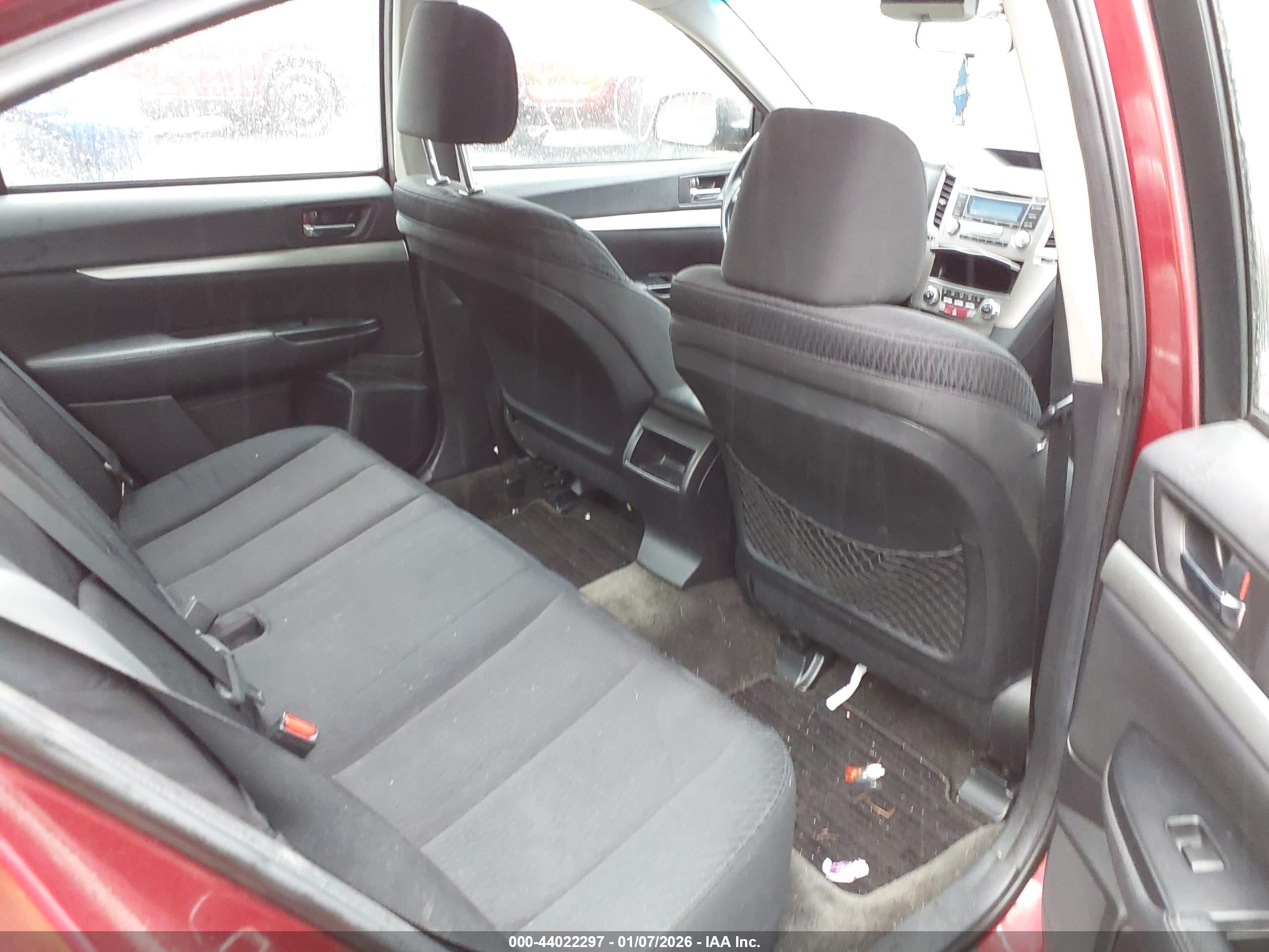 SUBARU LEGACY image 8