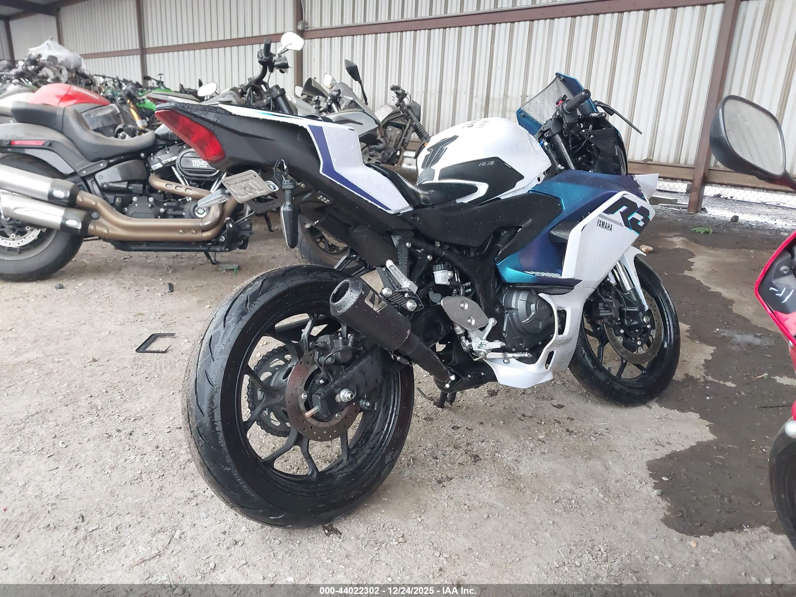 YAMAHA YFZ320 image 4