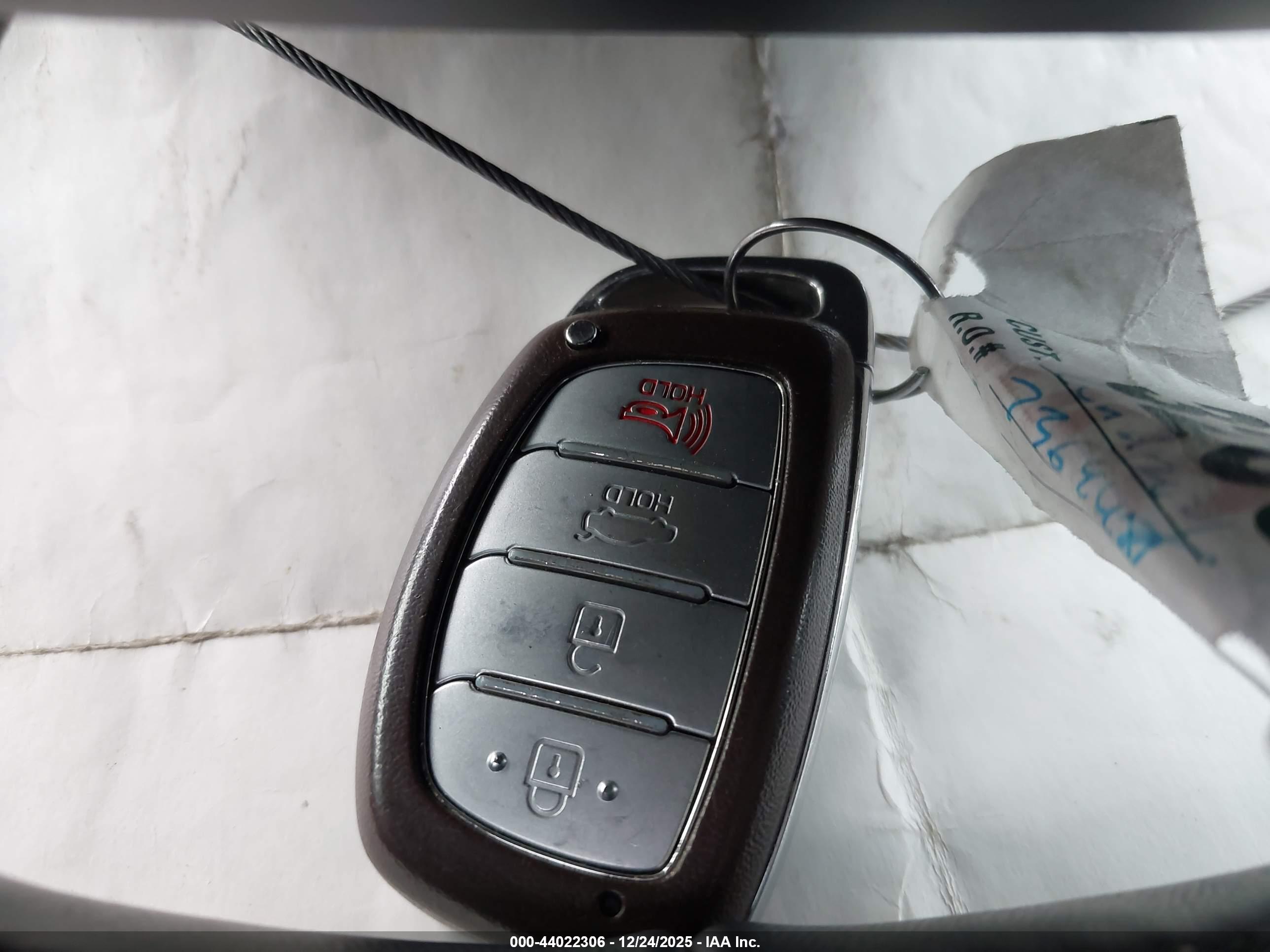 HYUNDAI SONATA image 11