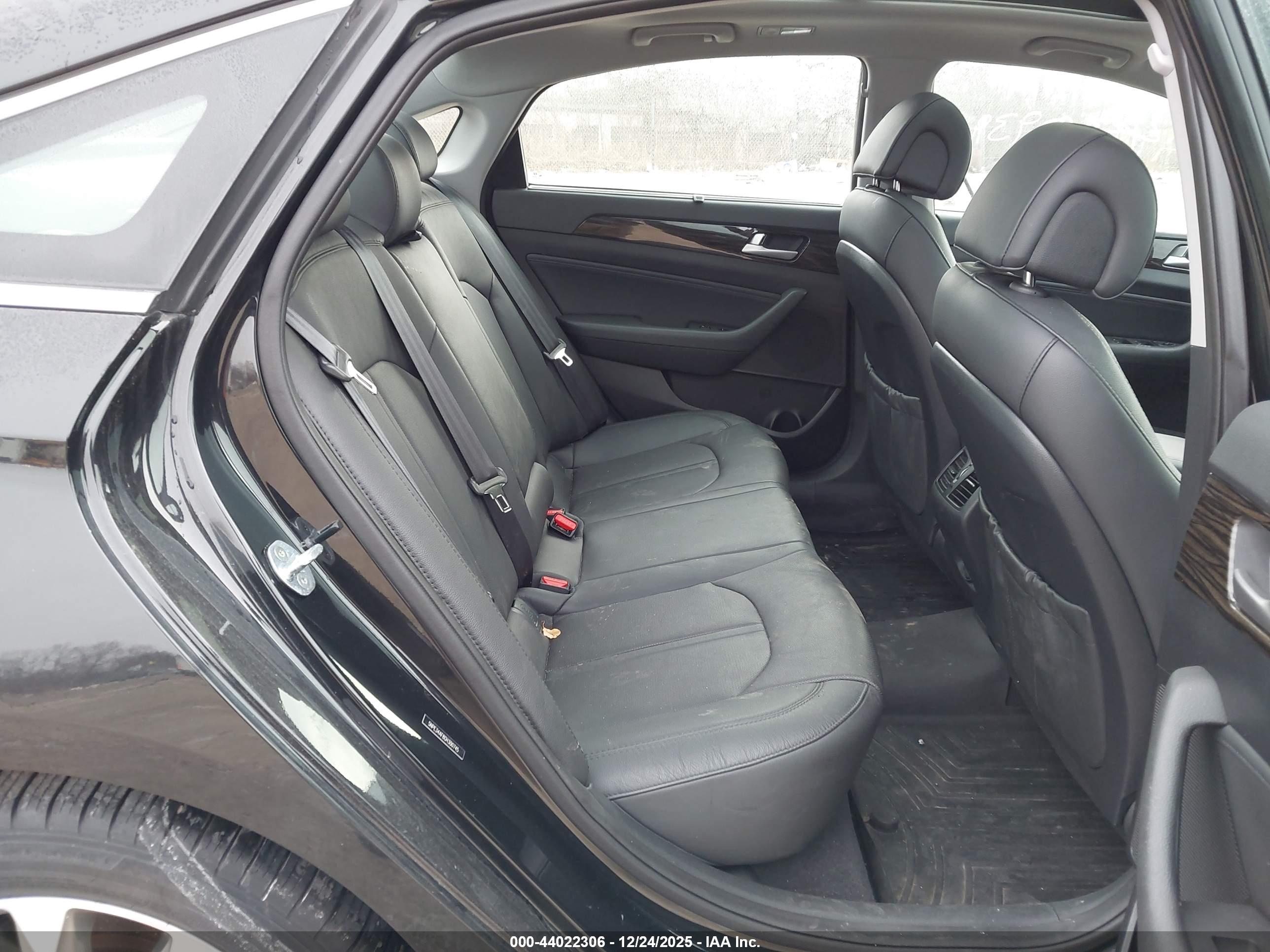 HYUNDAI SONATA image 8