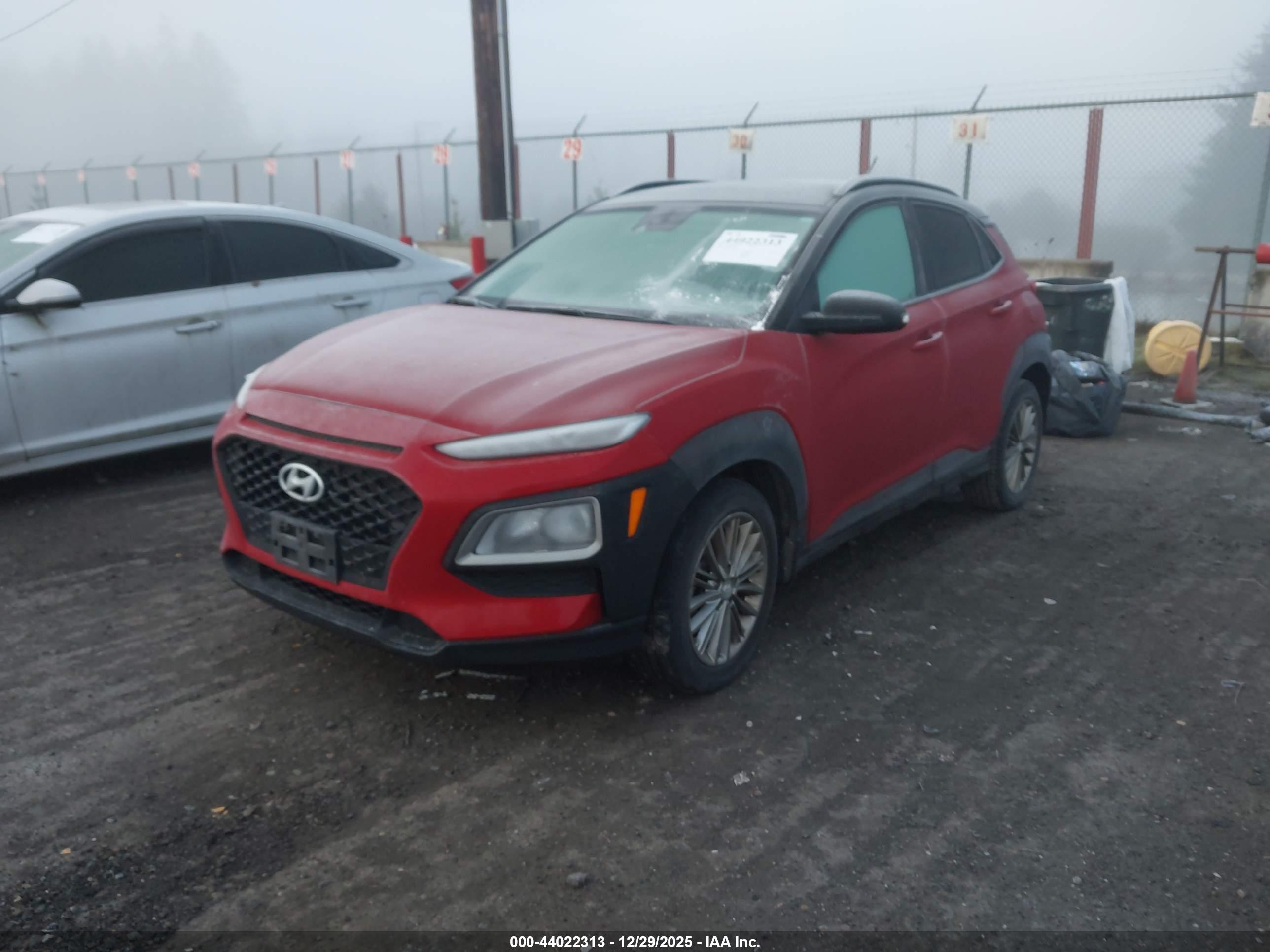 HYUNDAI KONA image 2