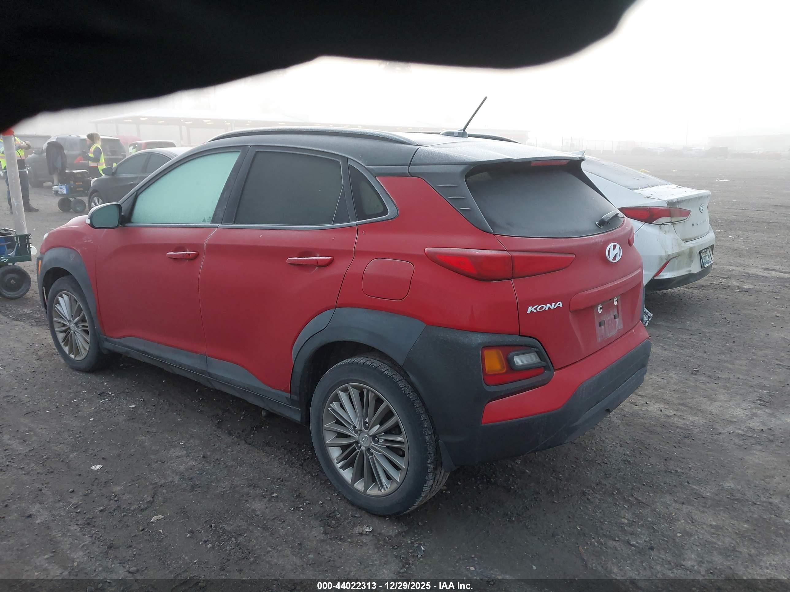 HYUNDAI KONA image 3