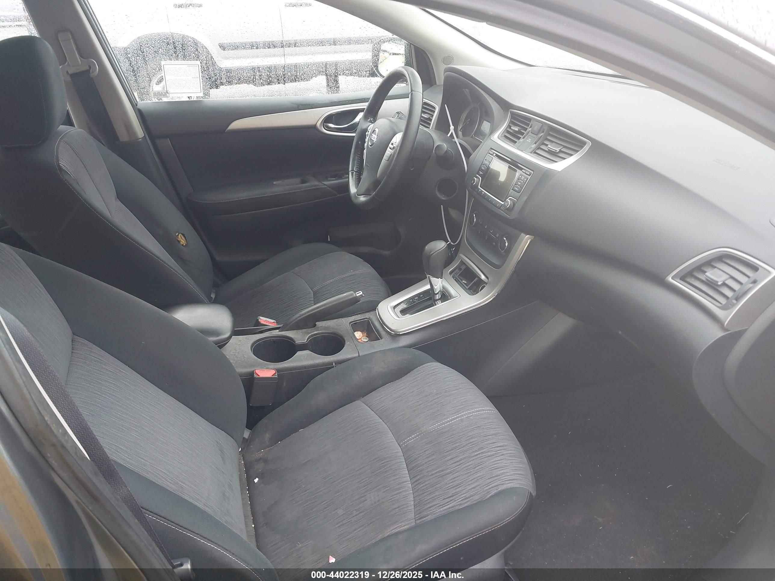 NISSAN SENTRA image 5