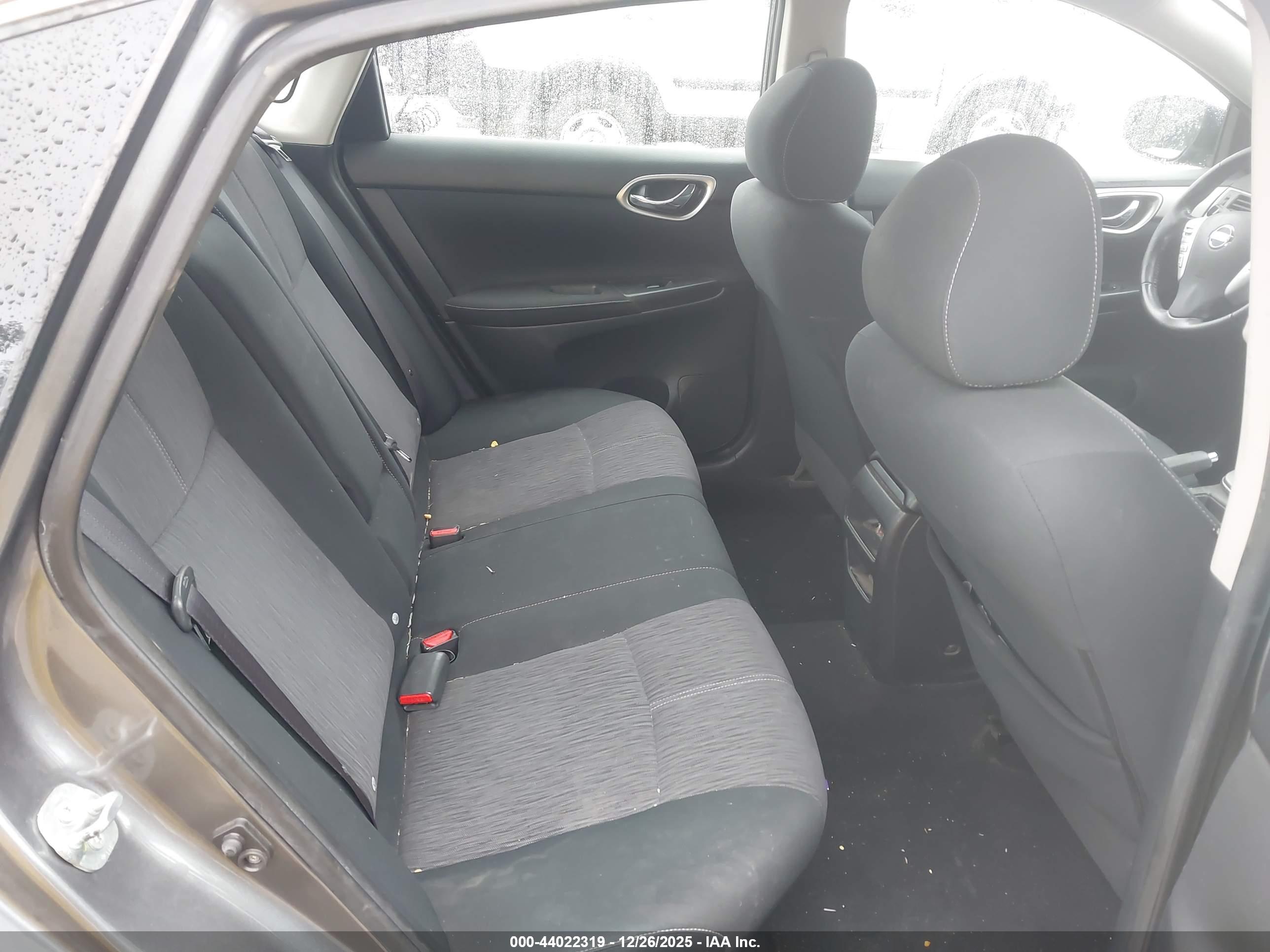 NISSAN SENTRA image 8