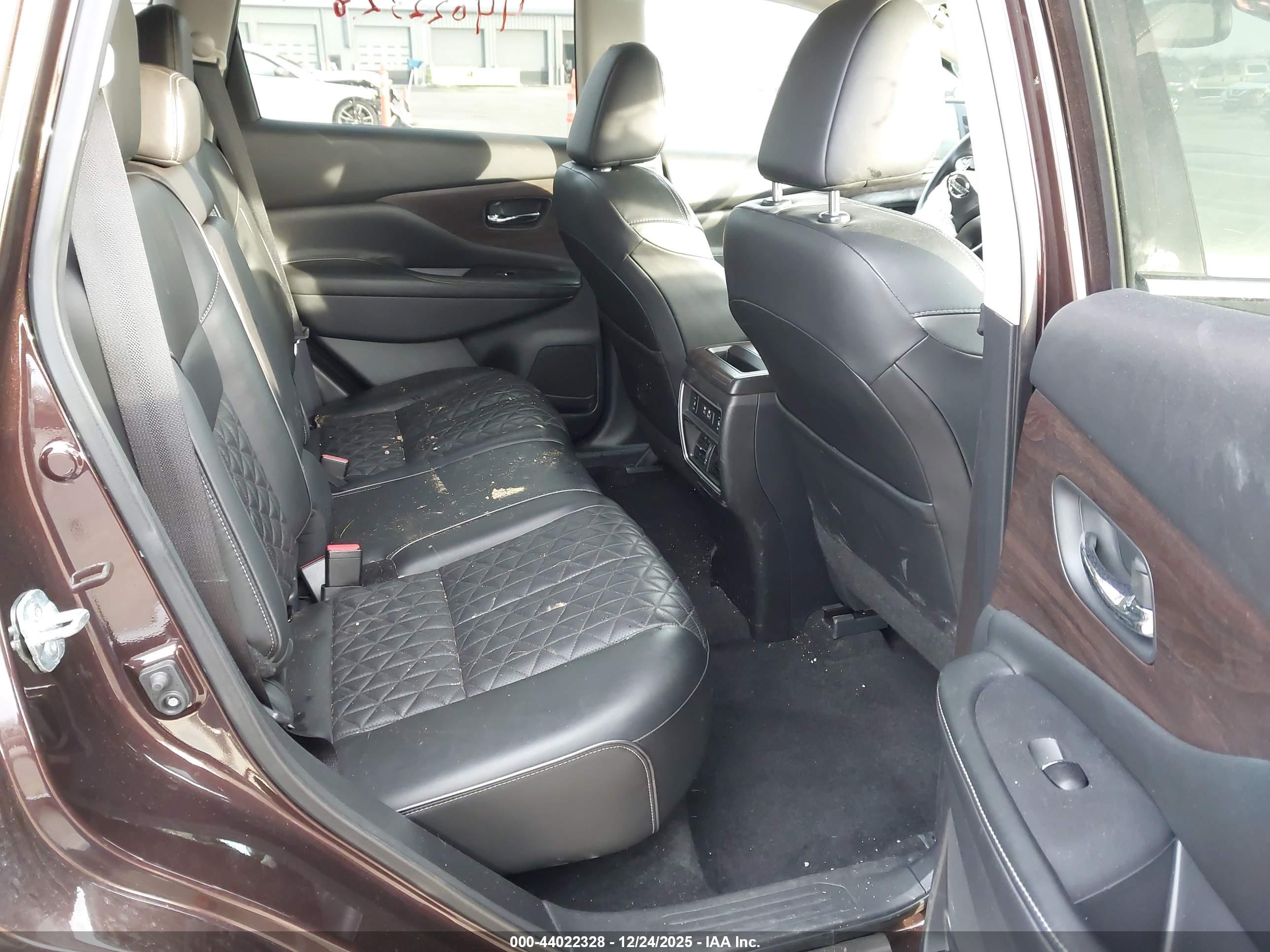 NISSAN MURANO image 8