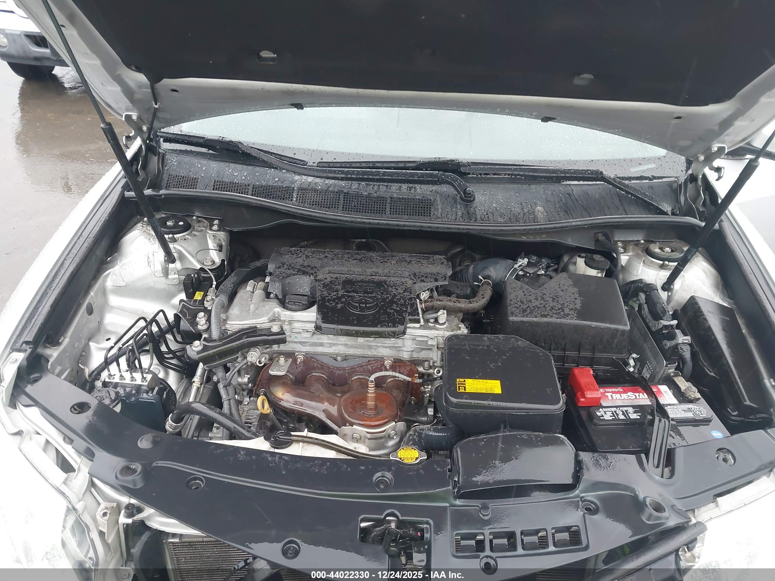 TOYOTA CAMRY image 10