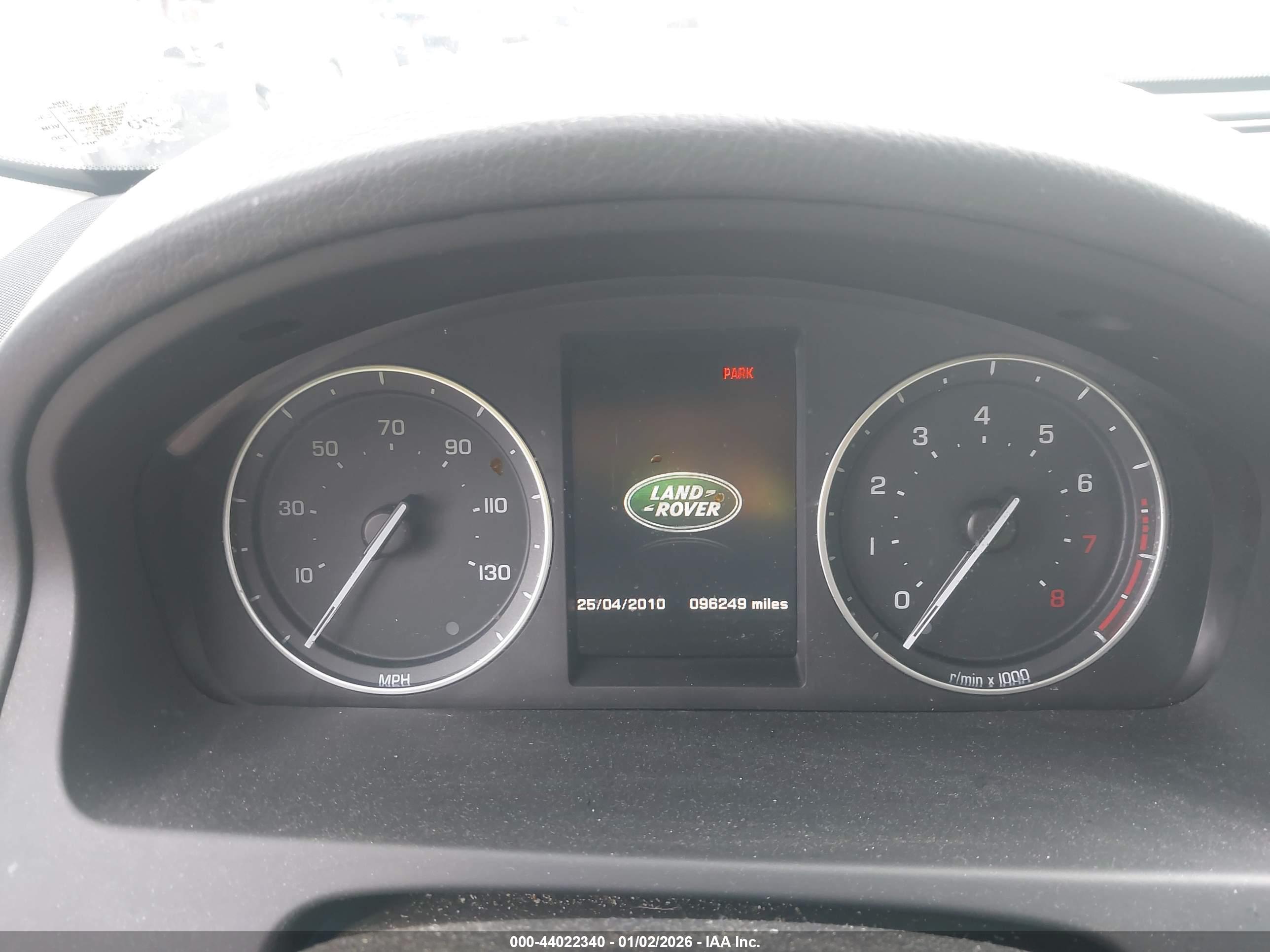 LAND ROVER image 7