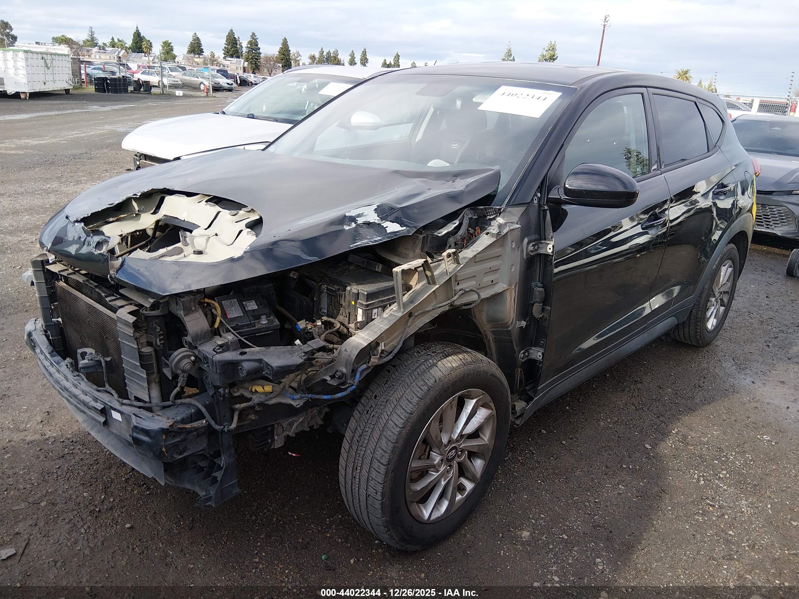 HYUNDAI TUCSON image 2