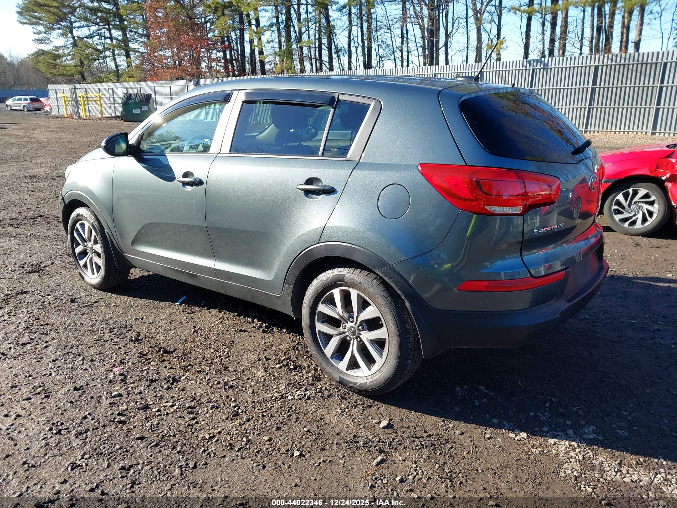 KIA SPORTAGE image 3