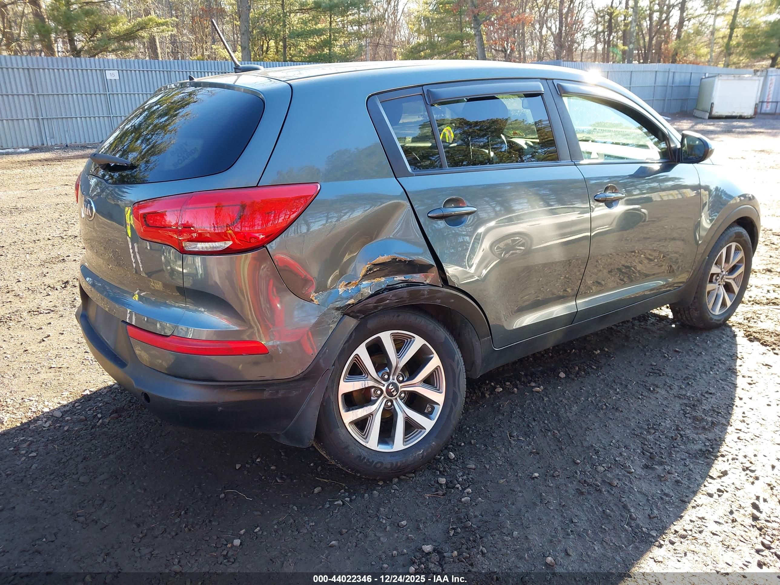 KIA SPORTAGE image 4