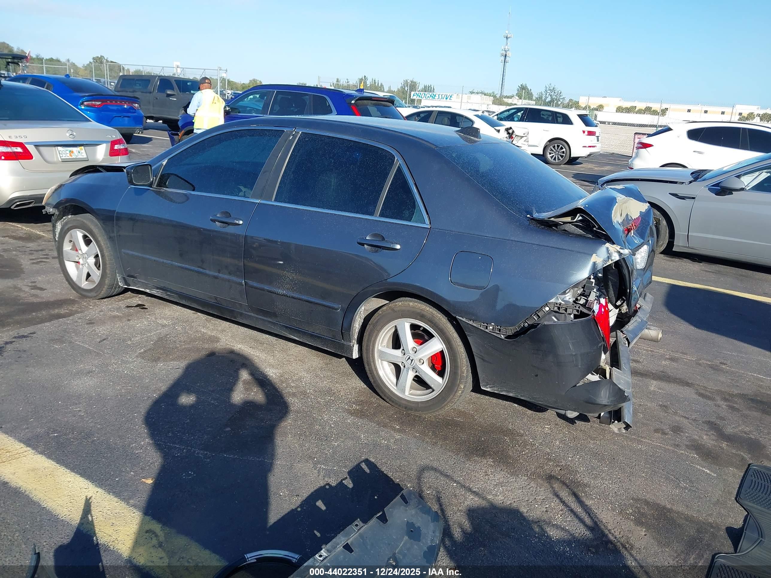 HONDA ACCORD image 3