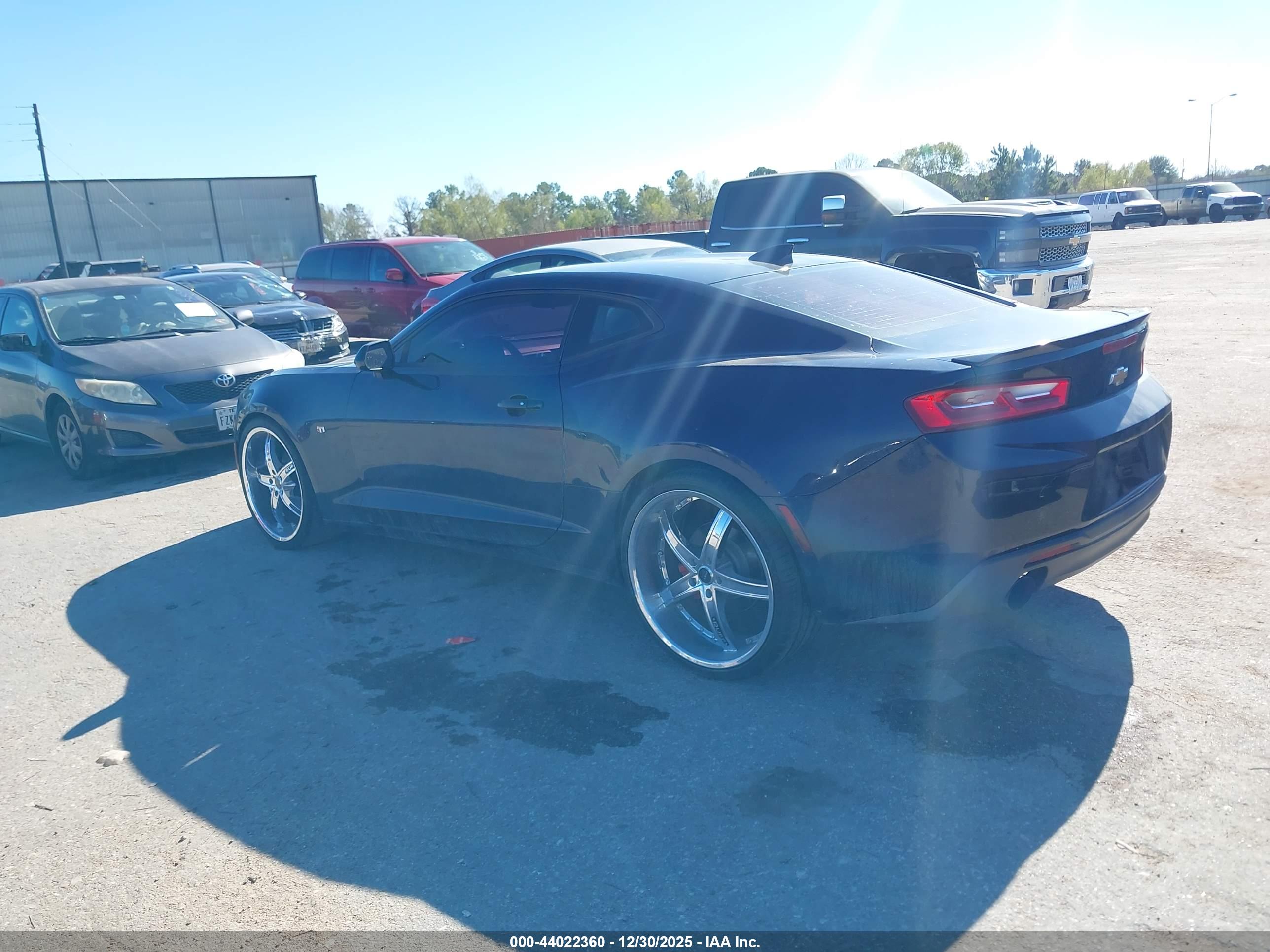 CHEVROLET CAMARO image 3