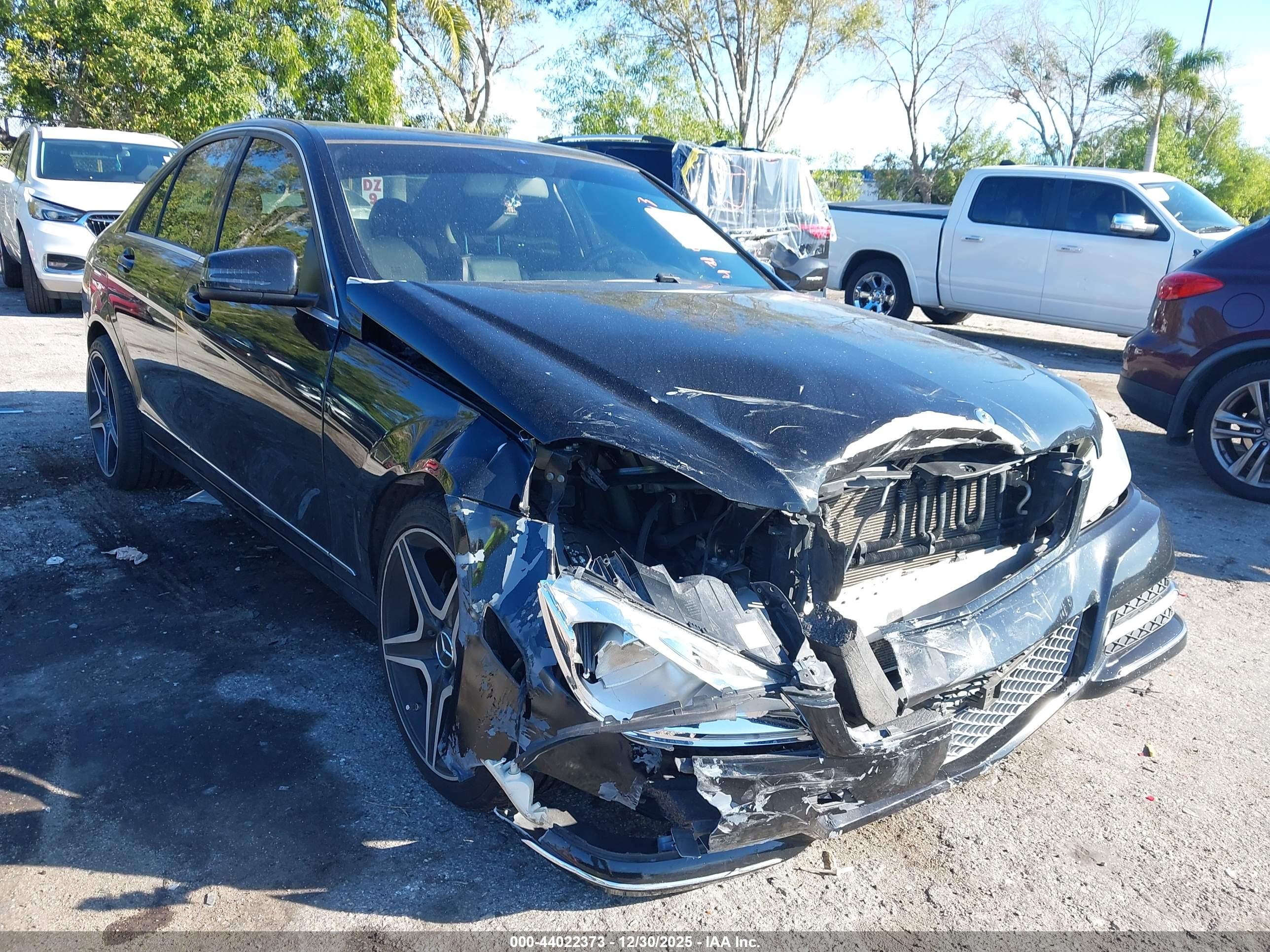 MERCEDES-BENZ C image 6