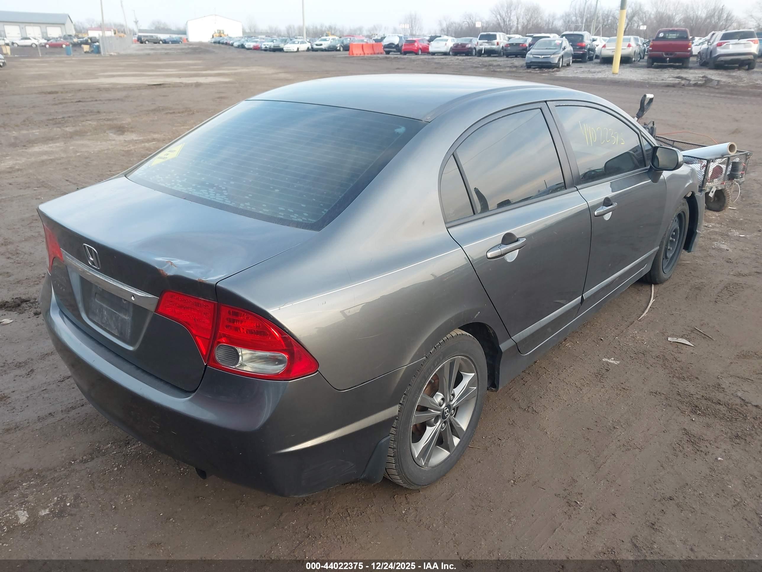 HONDA CIVIC image 4