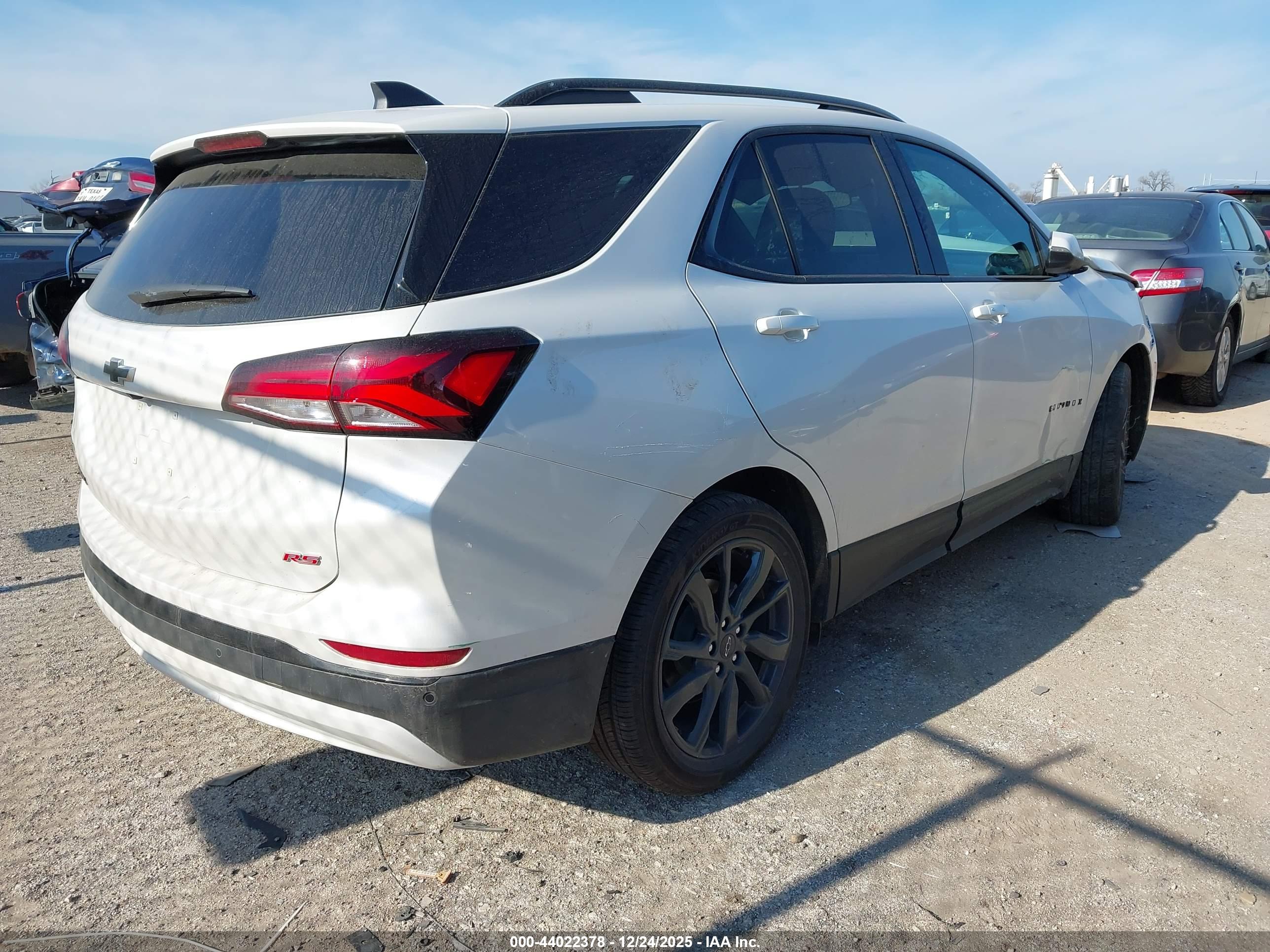 CHEVROLET EQUINOX image 4