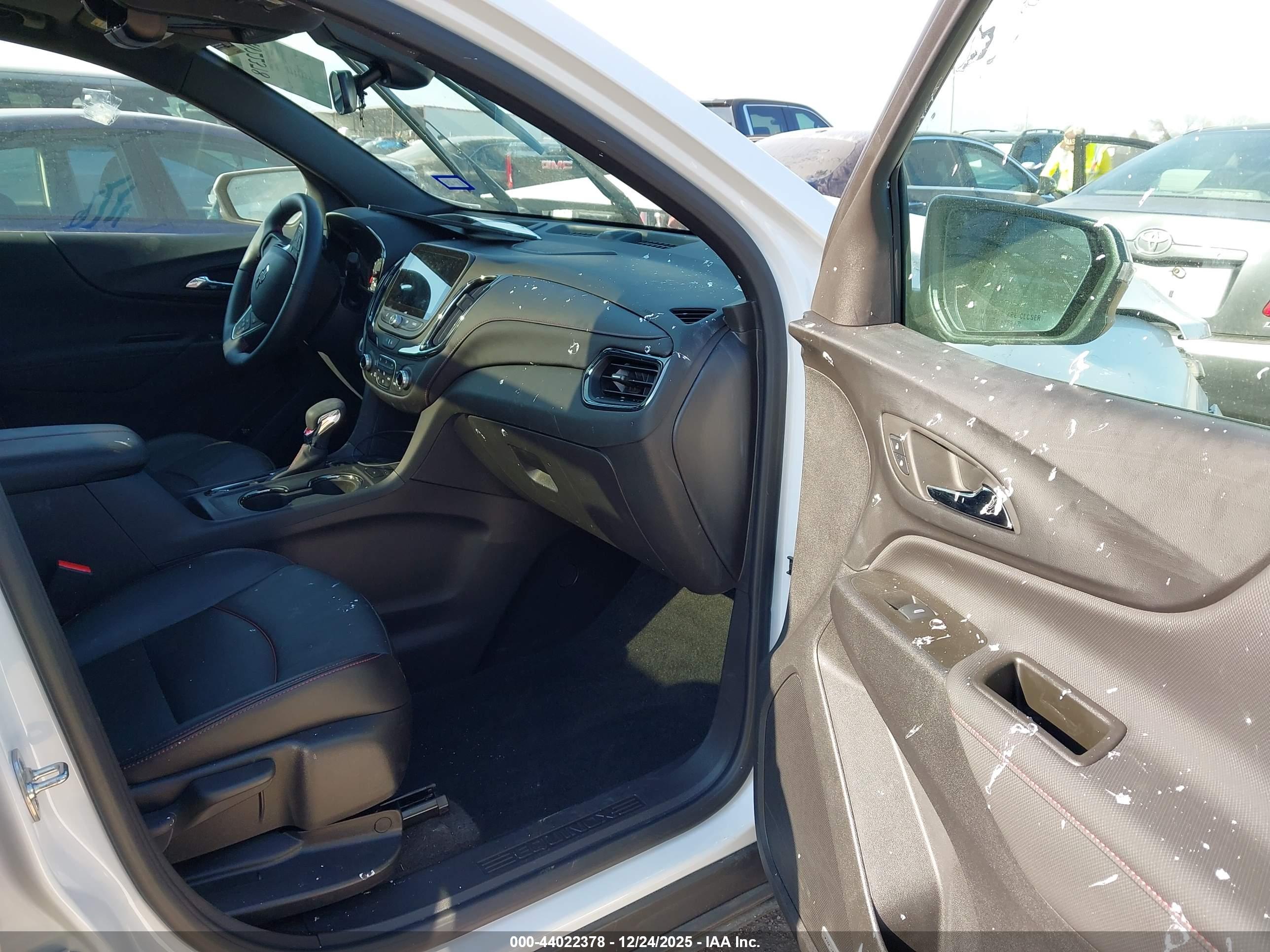 CHEVROLET EQUINOX image 5