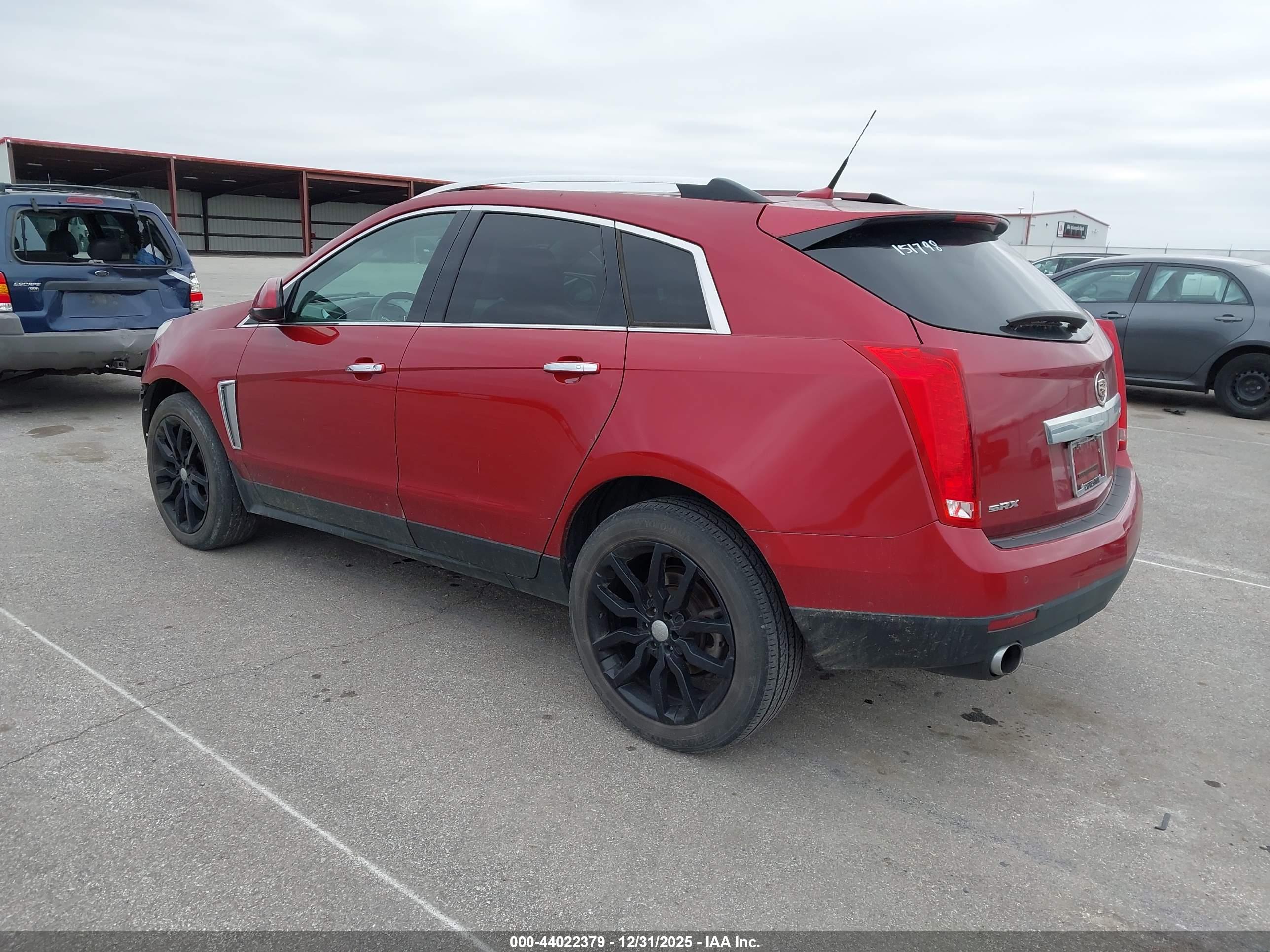 CADILLAC SRX image 3