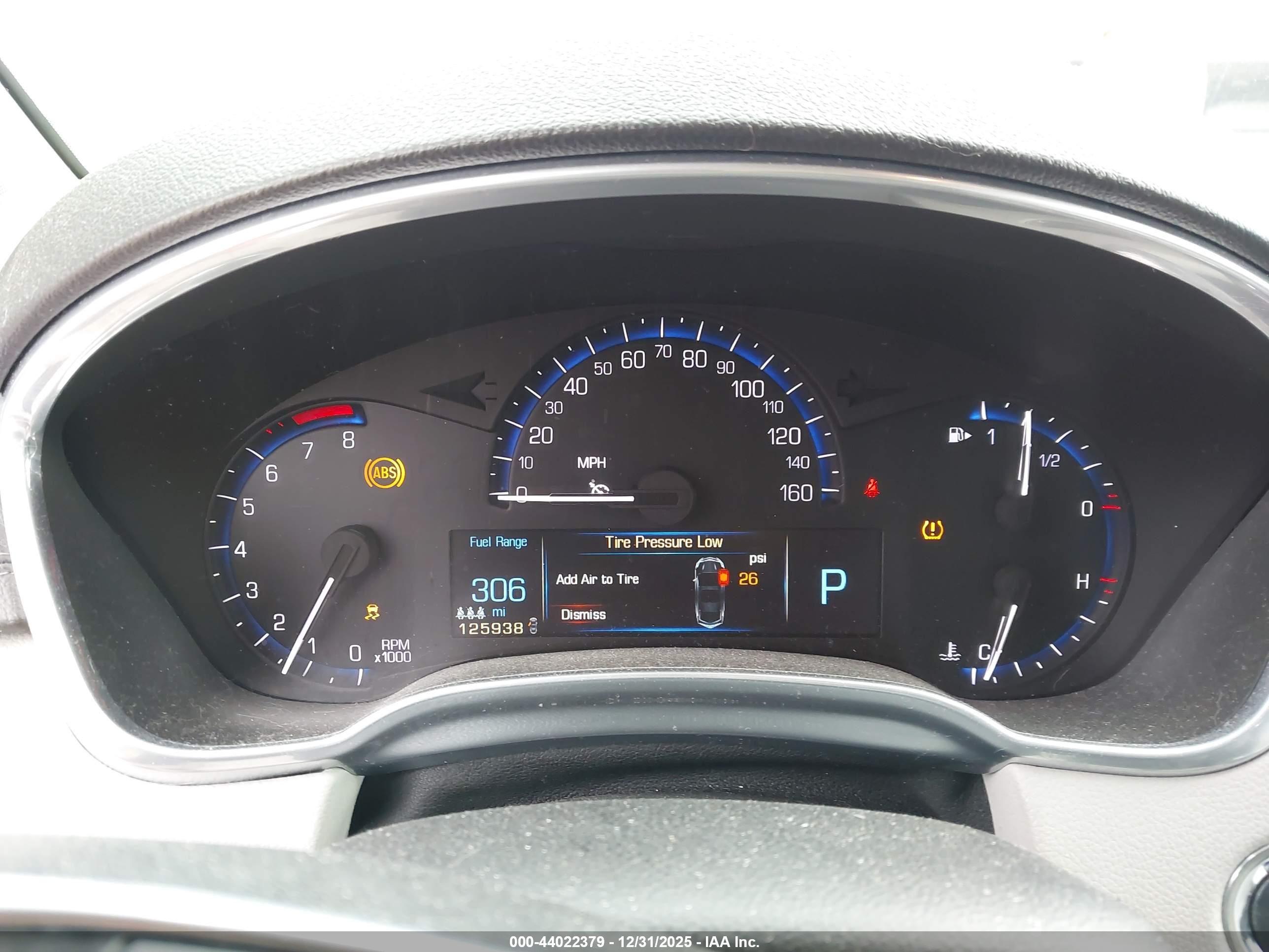 CADILLAC SRX image 7