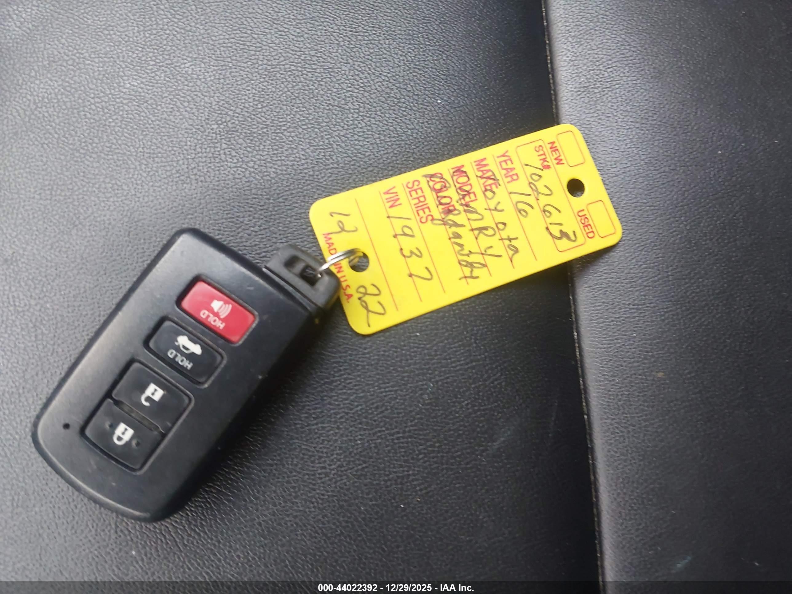 TOYOTA CAMRY image 11