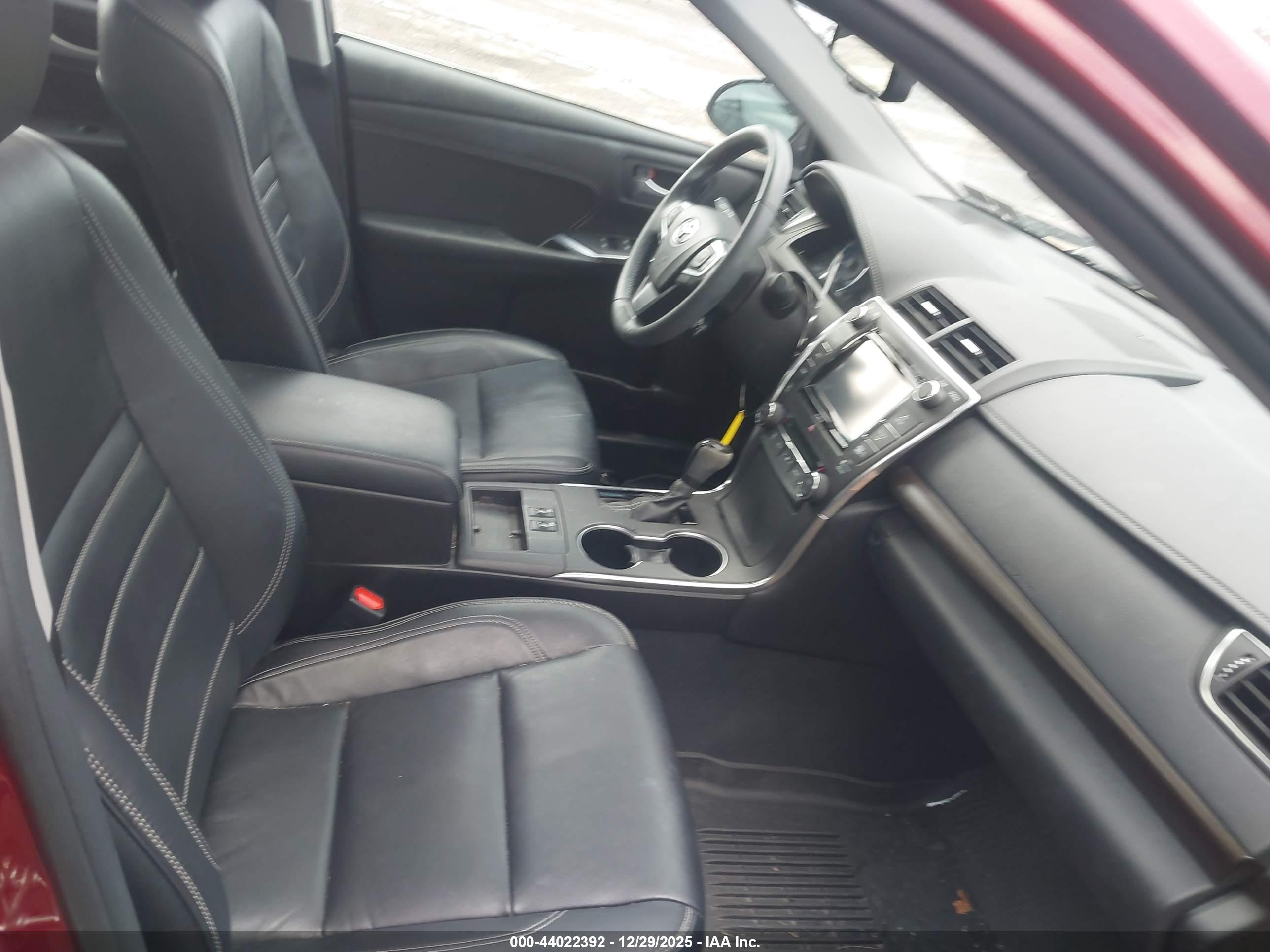 TOYOTA CAMRY image 5
