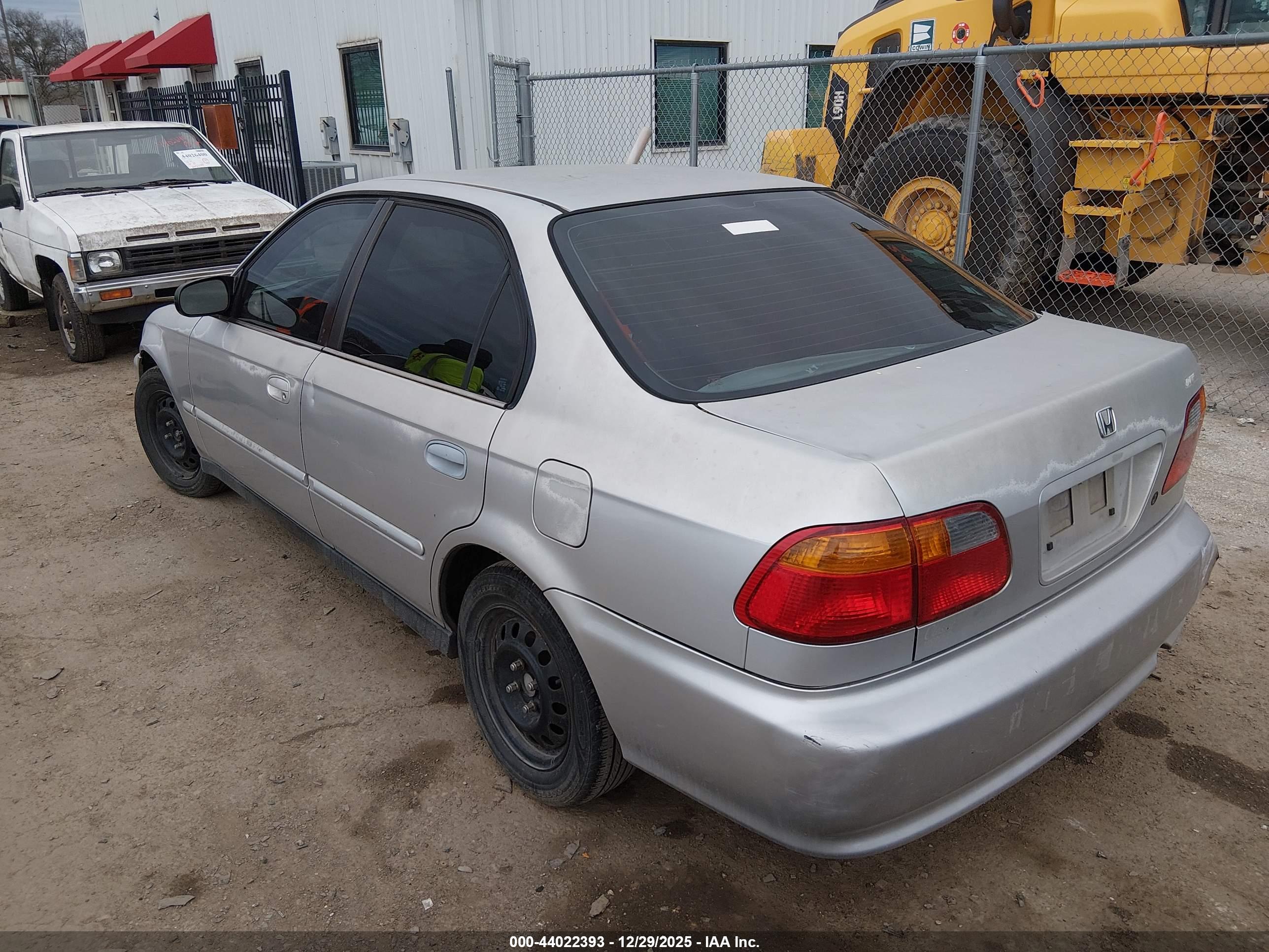 HONDA CIVIC image 3